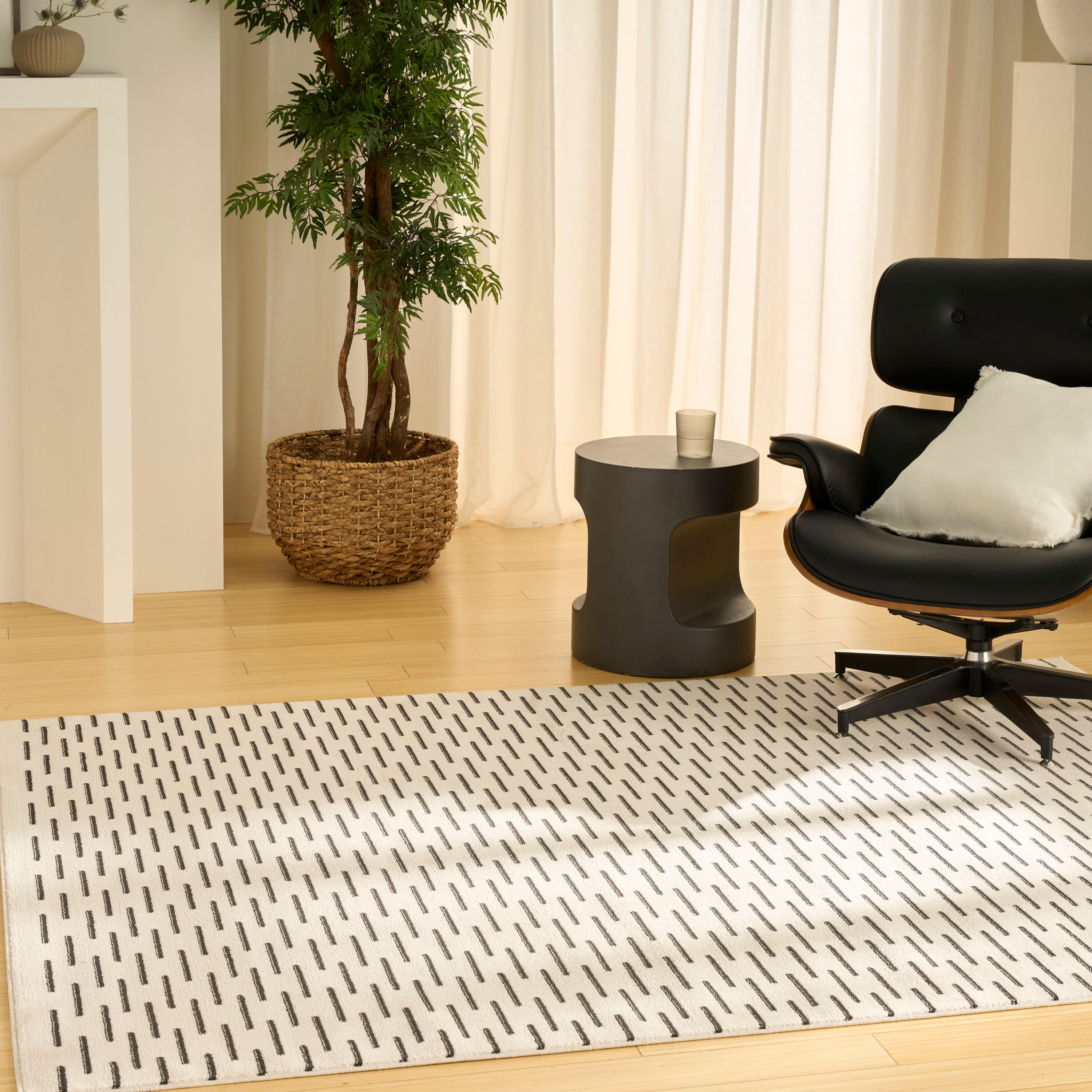 Nourison Home Nordic Dashed Lines 4' x 6' Area Rug, Ivory/Black, large