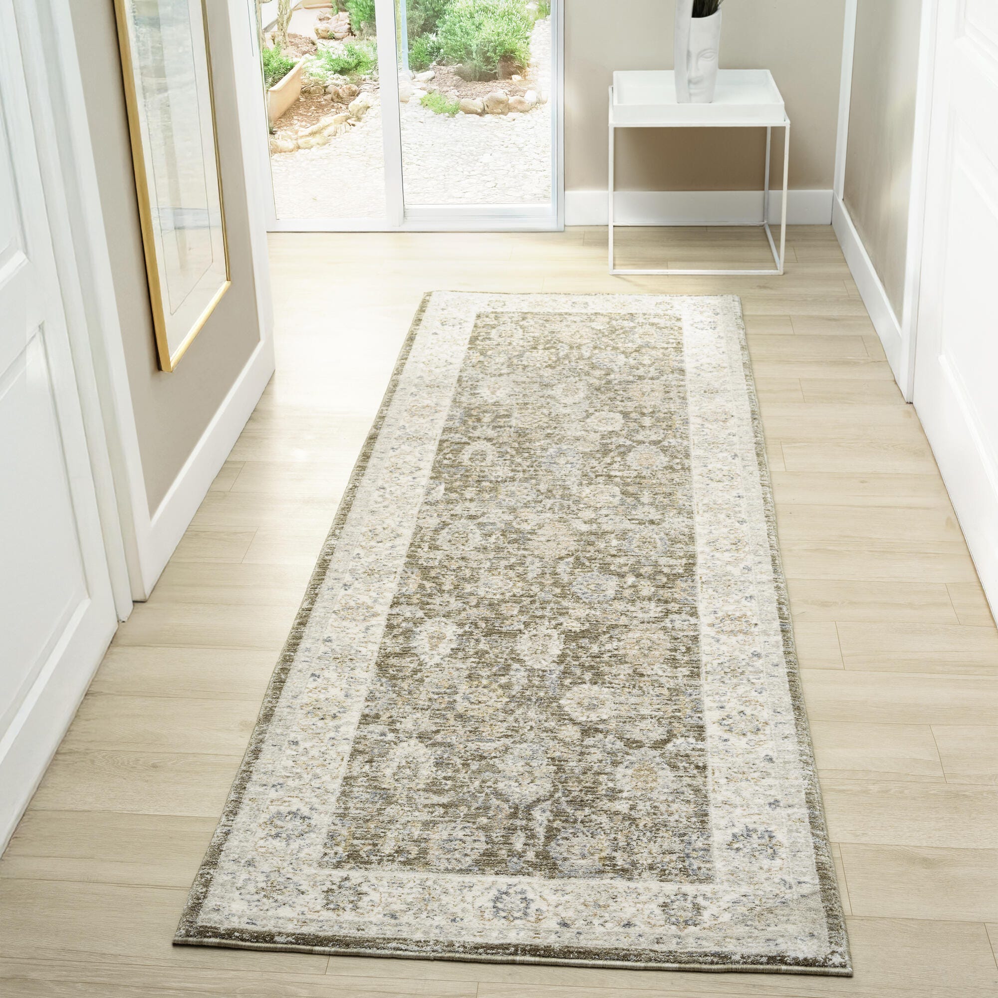 Suvii Home Coastal Cove 2'7" x 7'10" Runner Rug, Green/Multi, rollover