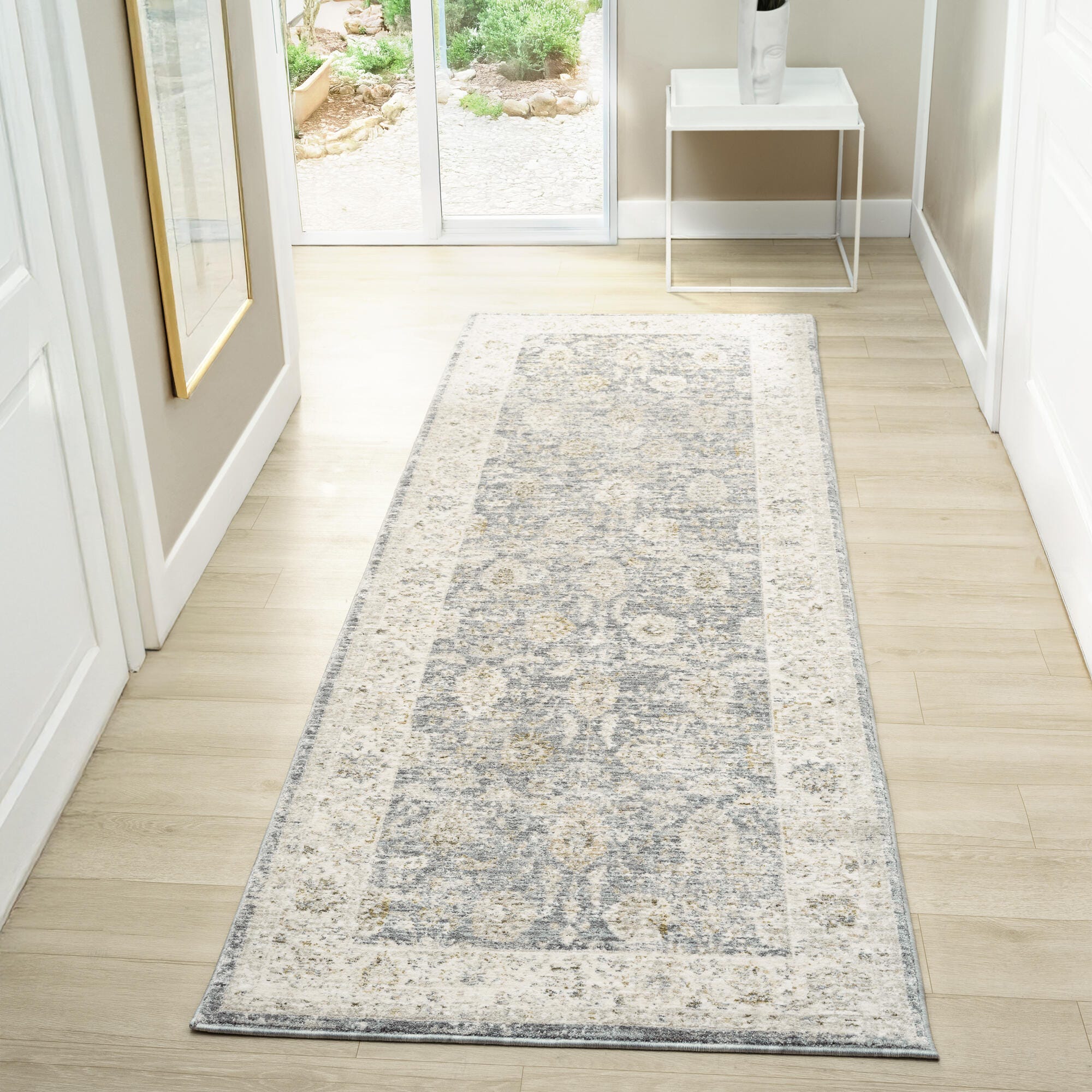 Suvii Home Coastal Cove 2'7" x 7'10" Runner Rug, Blue/Multi, rollover