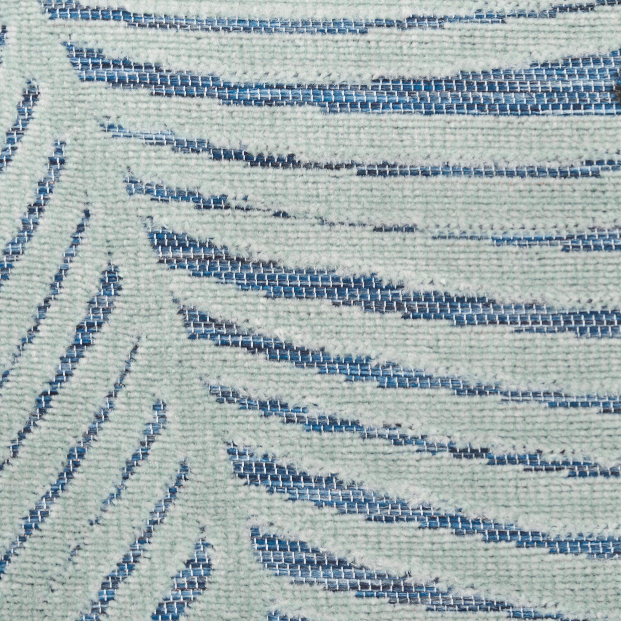 Swatch color Denim , product with this swatch is currently selected