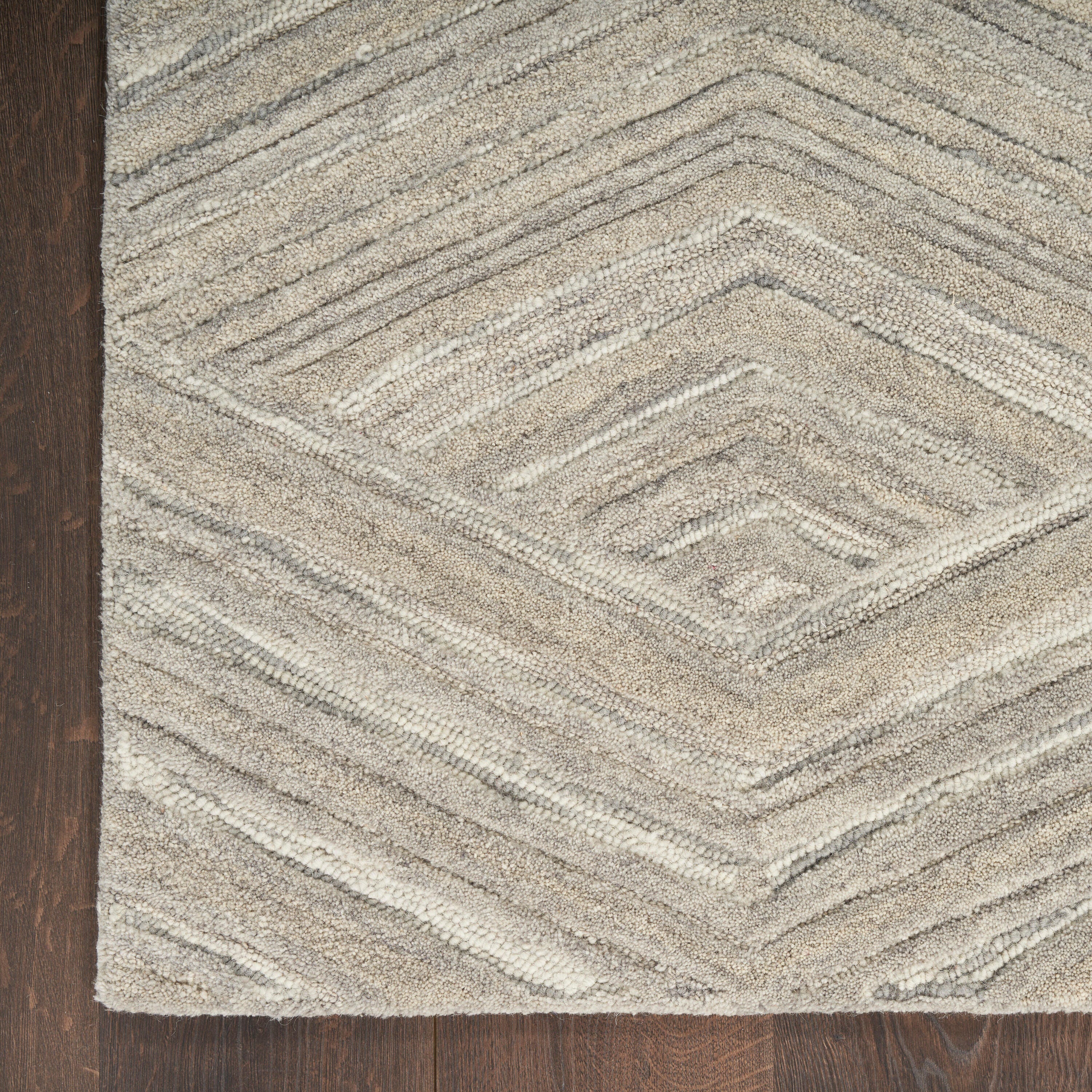 Nourison Home Graceful Geometric 3'9" x 5'9' Accent Rug, Gray, large