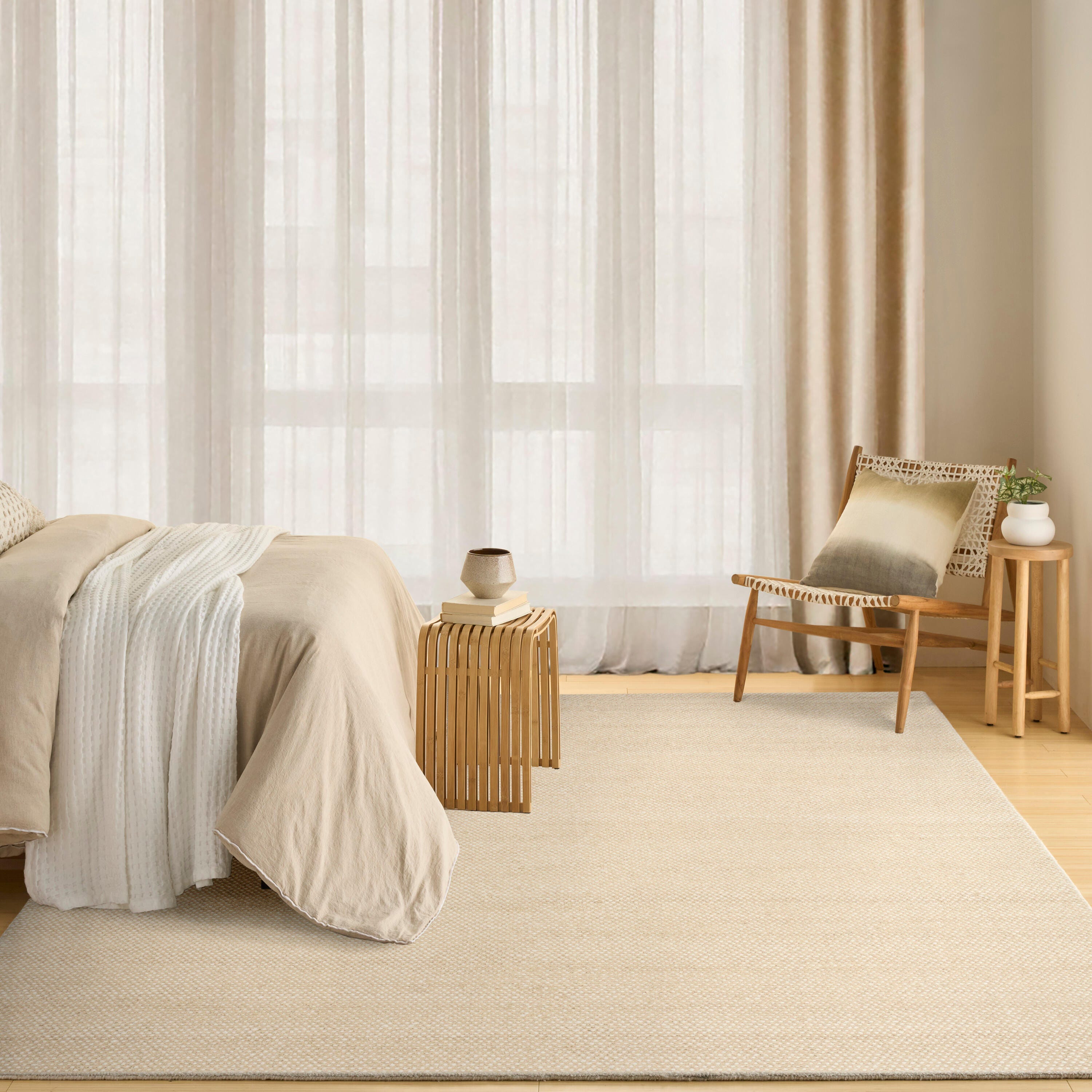 DKNY 5'3" x 7'3" Area Rug, Beige/Ivory, large