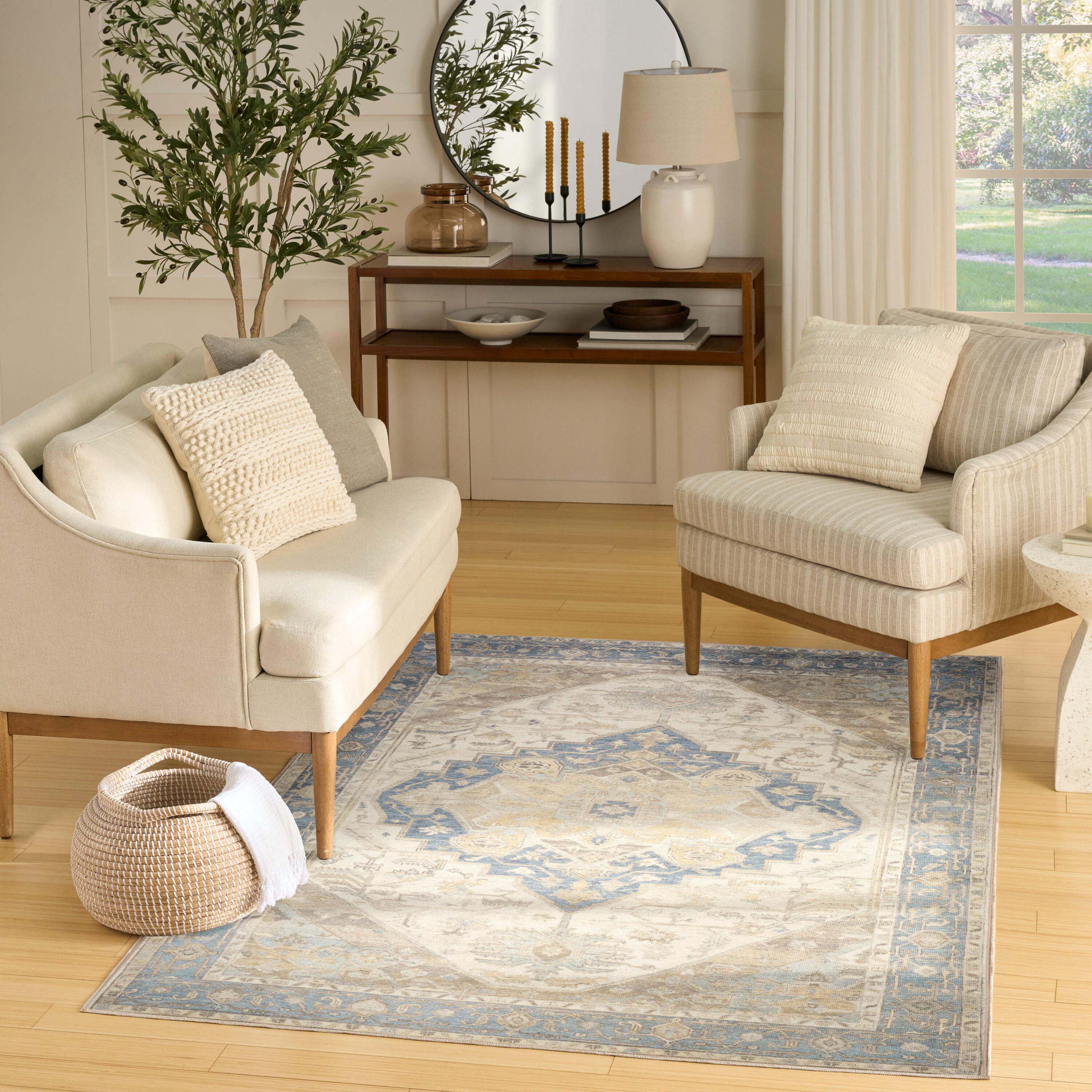 Nourison Home Vintage Washables Aesthetic 5'3" x 7'3" Area Rug, Blue/Cream