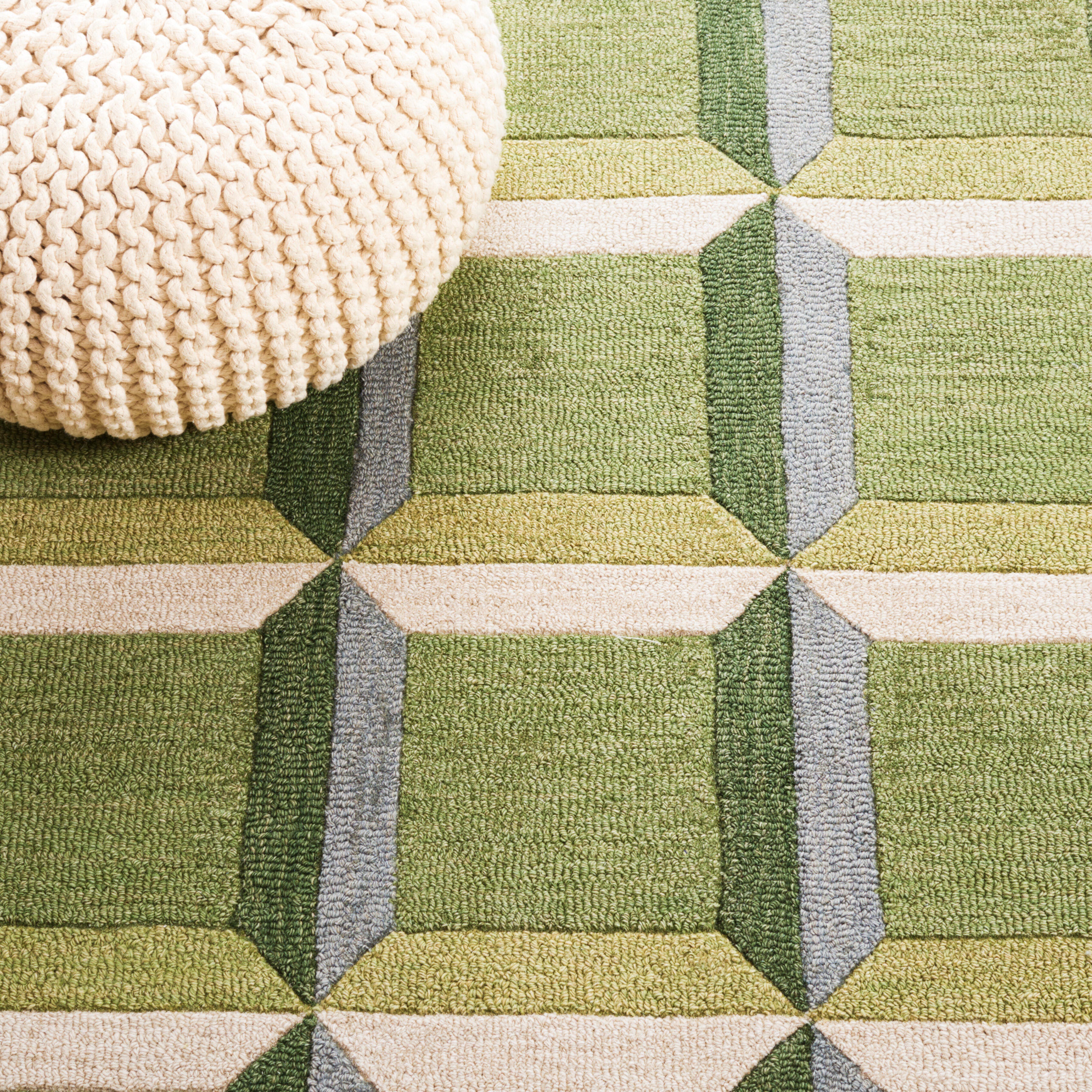 Safavieh Genre 4' x 6' Accent Rug, Green/Beige, large
