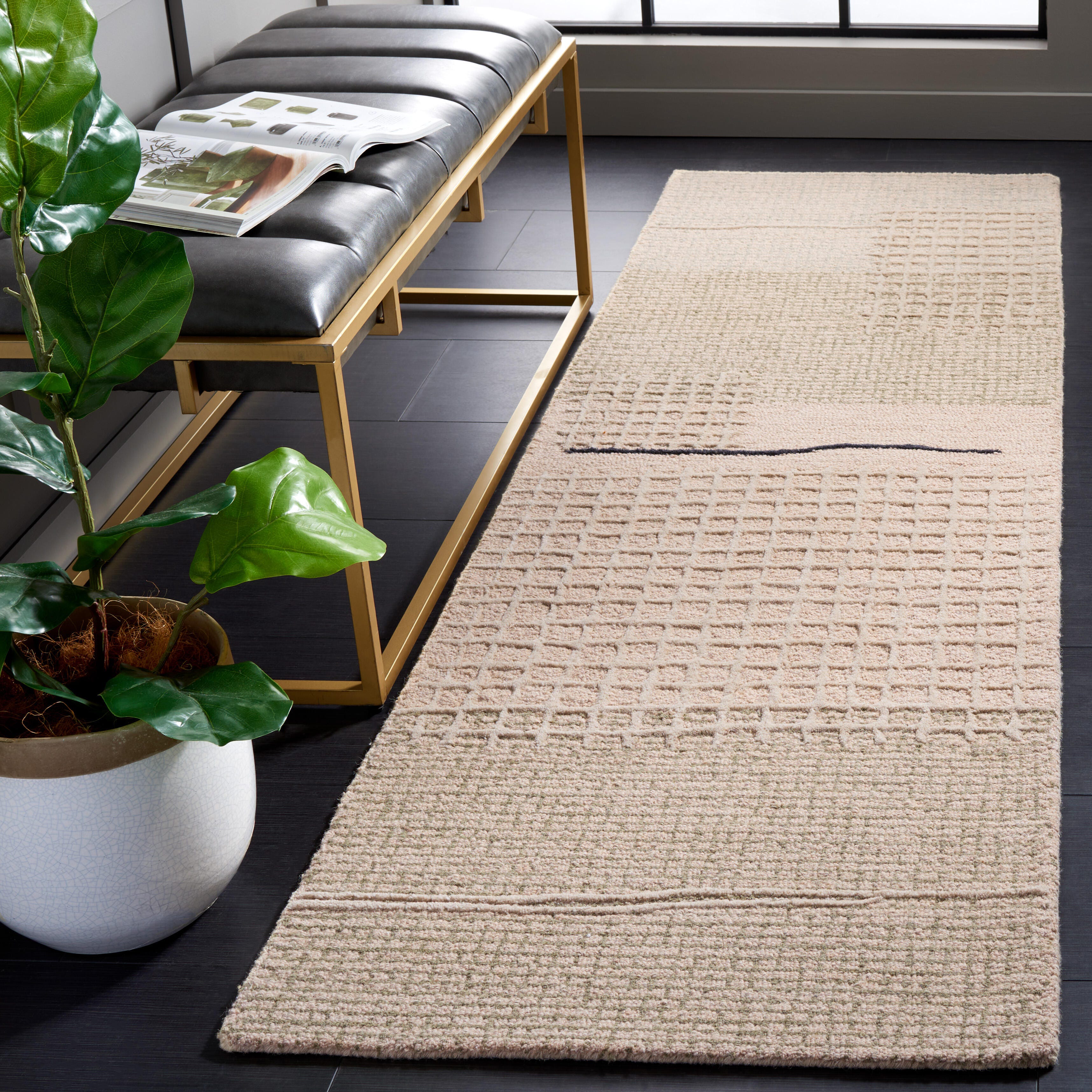 Safavieh Genre Gunn 2' x 8' Runner Rug, Beige, rollover