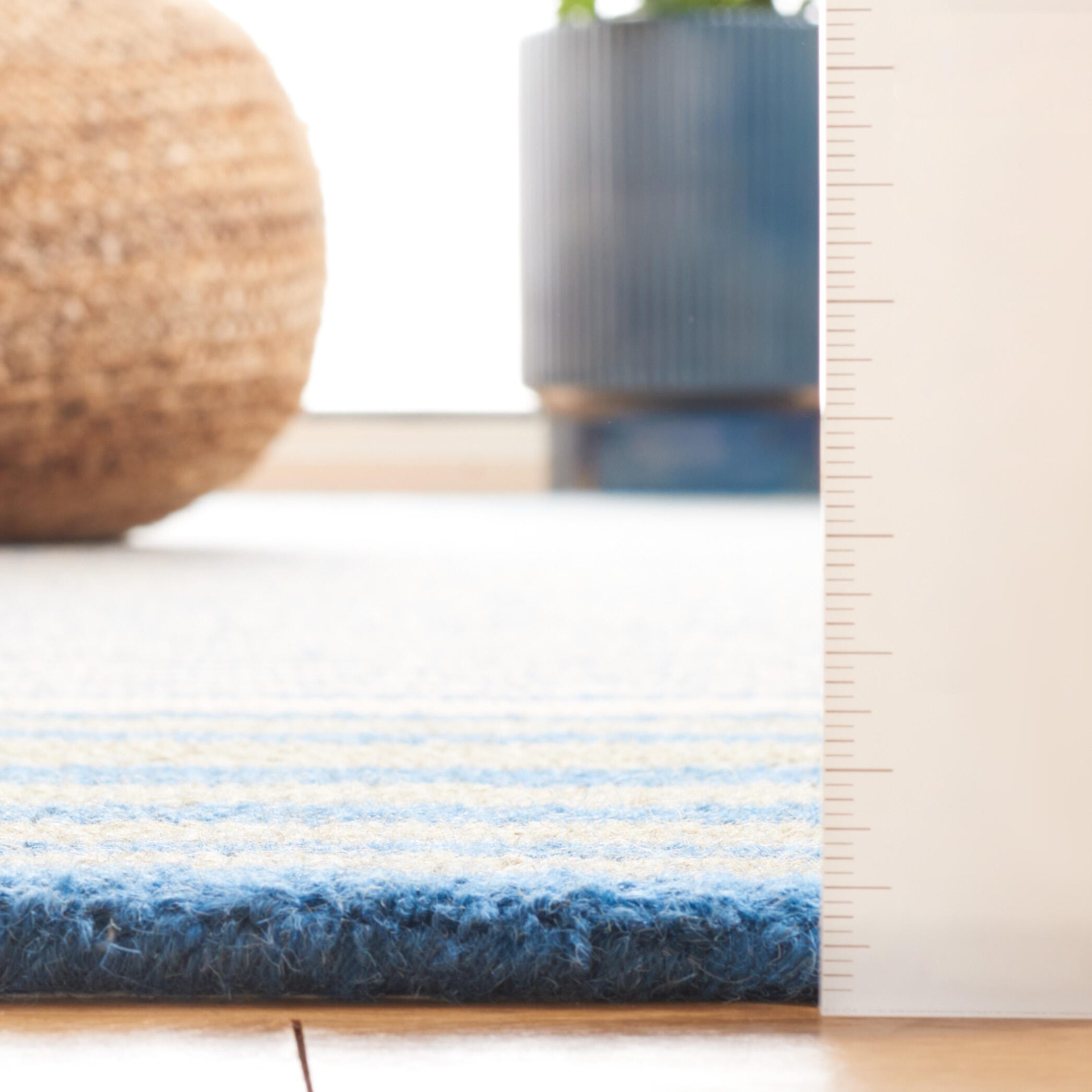 Safavieh Genre 3' x 5' Accent Rug, Blue/Ivory, large