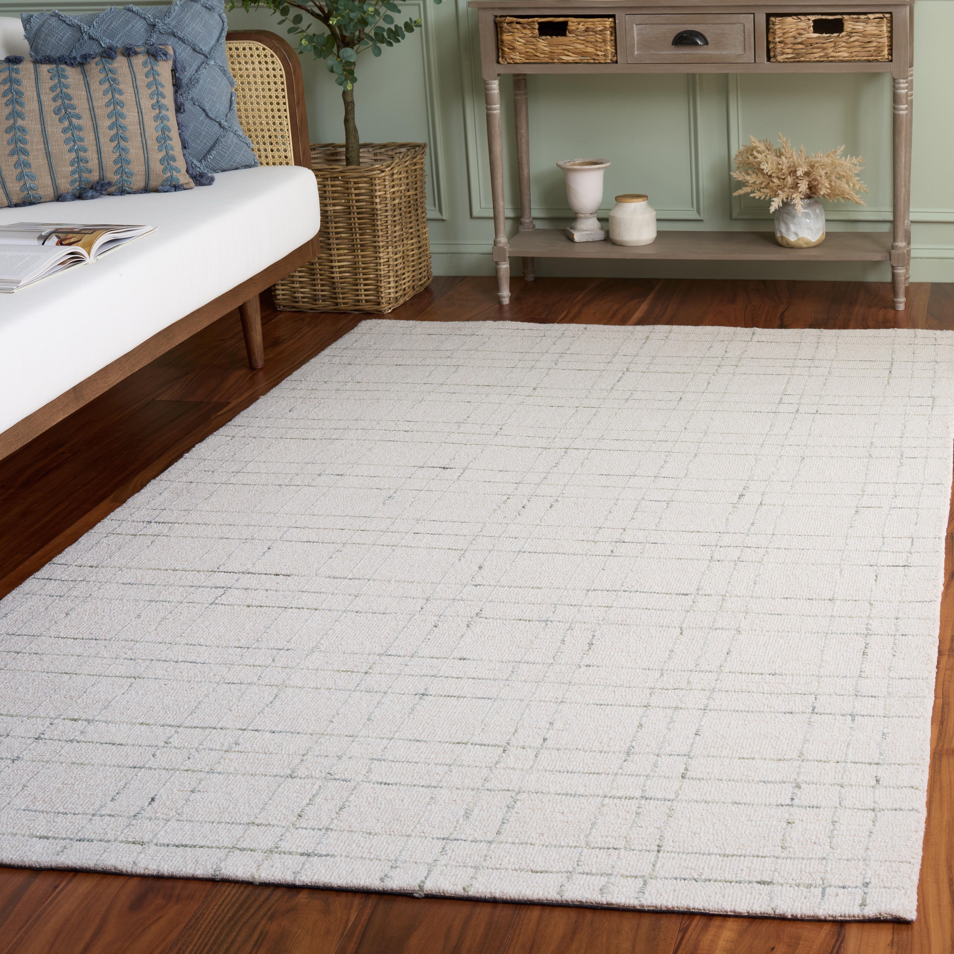 Safavieh Genre Annetraud 5' x 8' Area Rug, Ivory/Blue, rollover