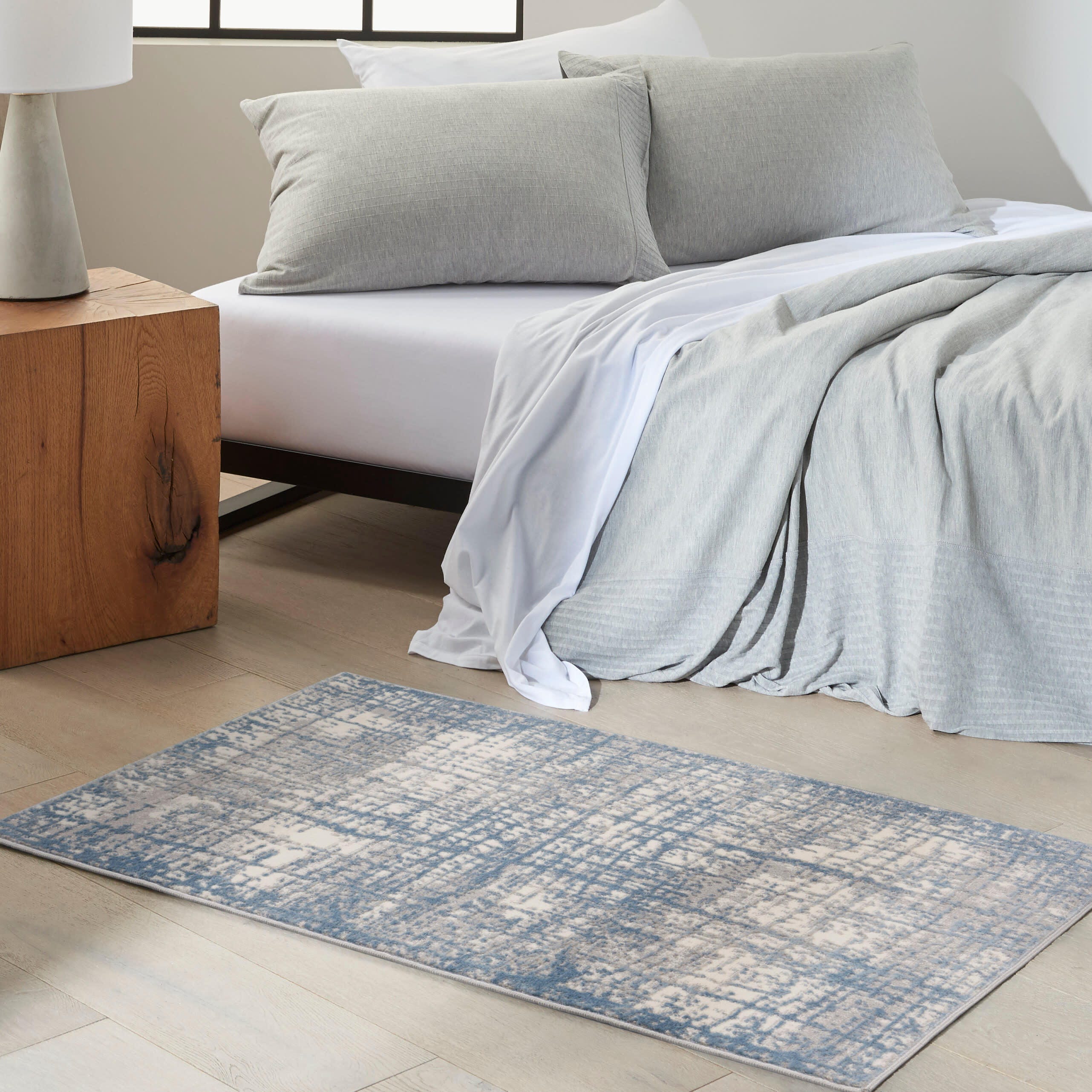 Calvin Klein Rush 2'2" x 3'9" Accent Rug, Ivory/Blue, large