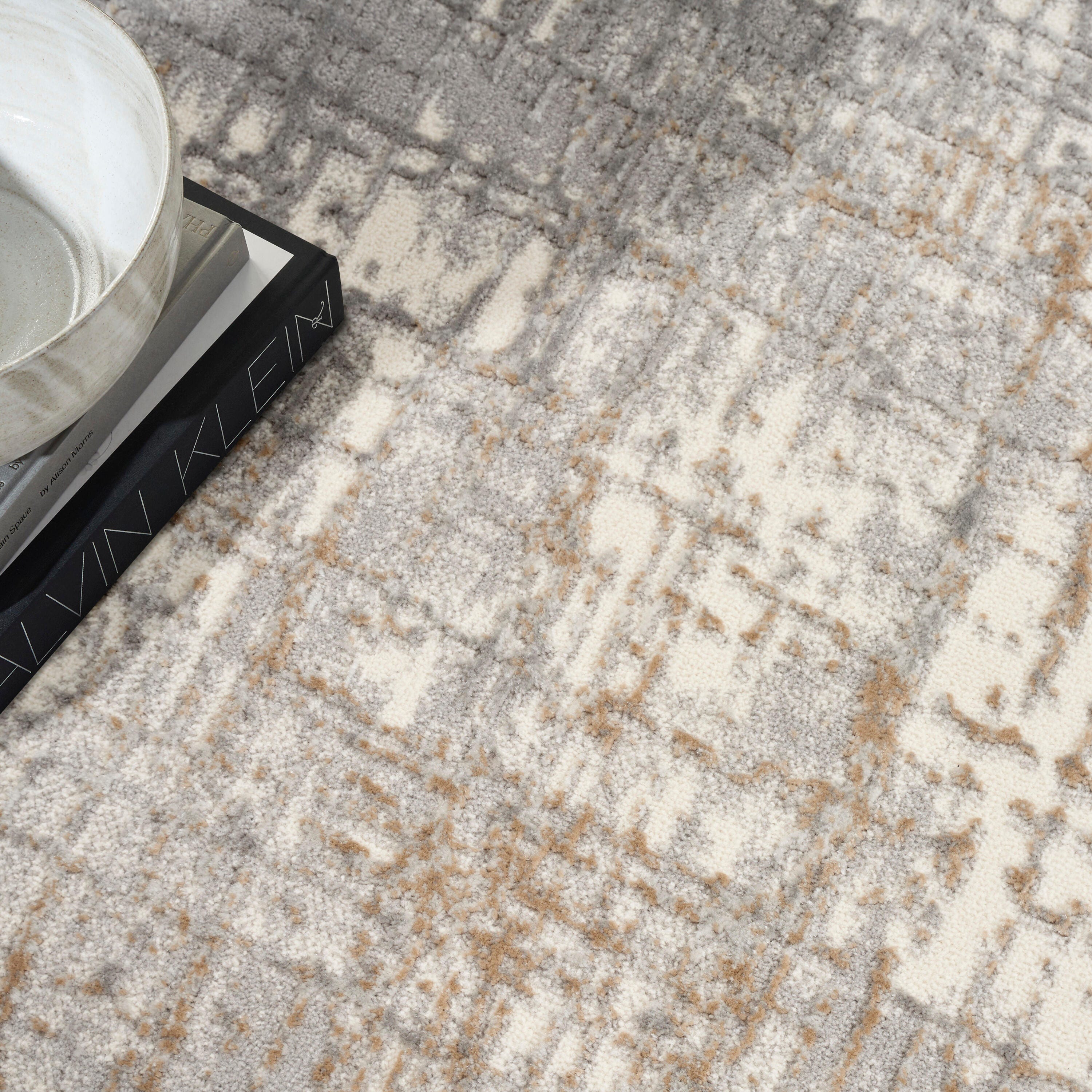 Calvin Klein Rush 5'3" x 7'3" Area Rug, Ivory/Gray, large