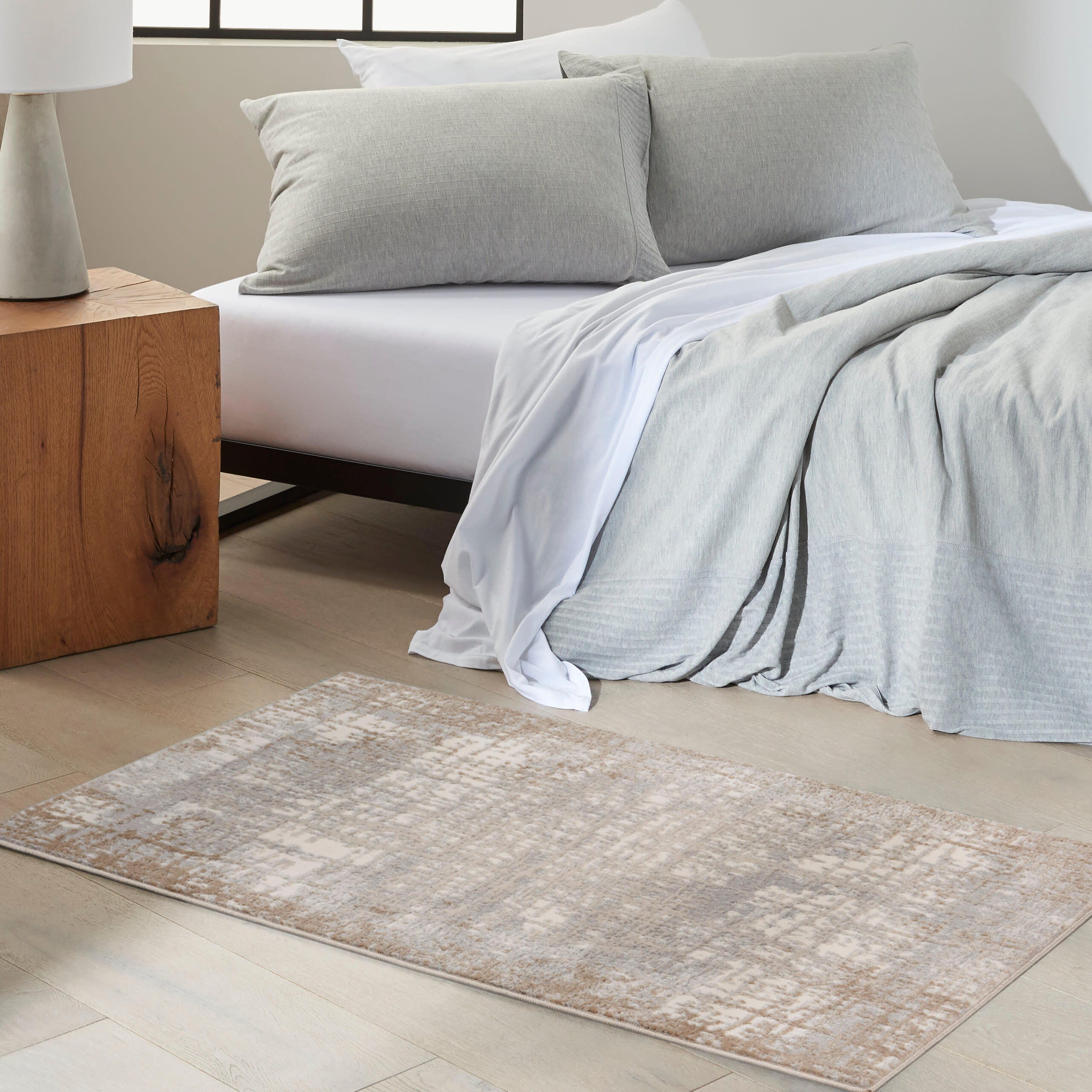Calvin Klein Rush 2'2" x 3'9" Accent Rug, Ivory/Gray, large