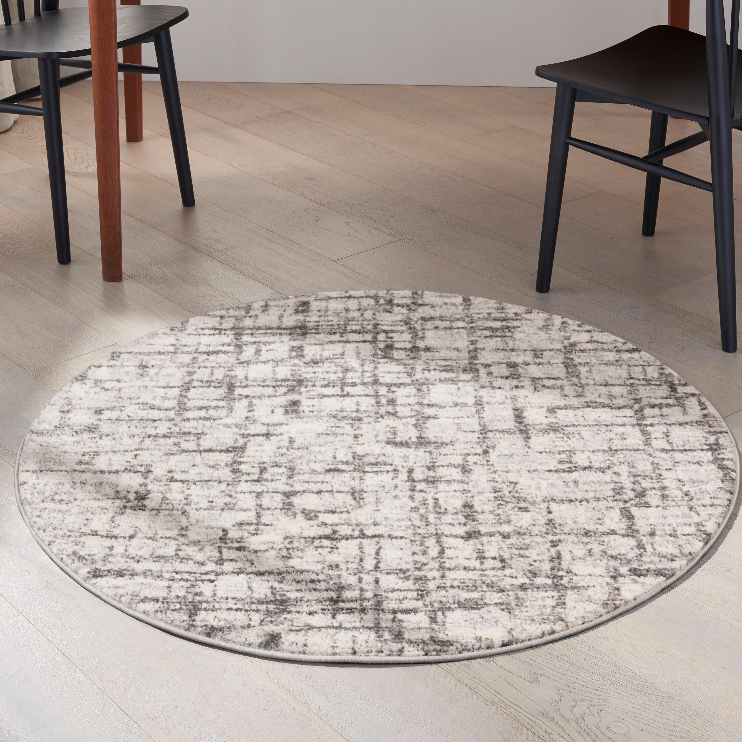 Calvin Klein Rush Signature 4' Round Accent Rug, Ivory/Gray, rollover