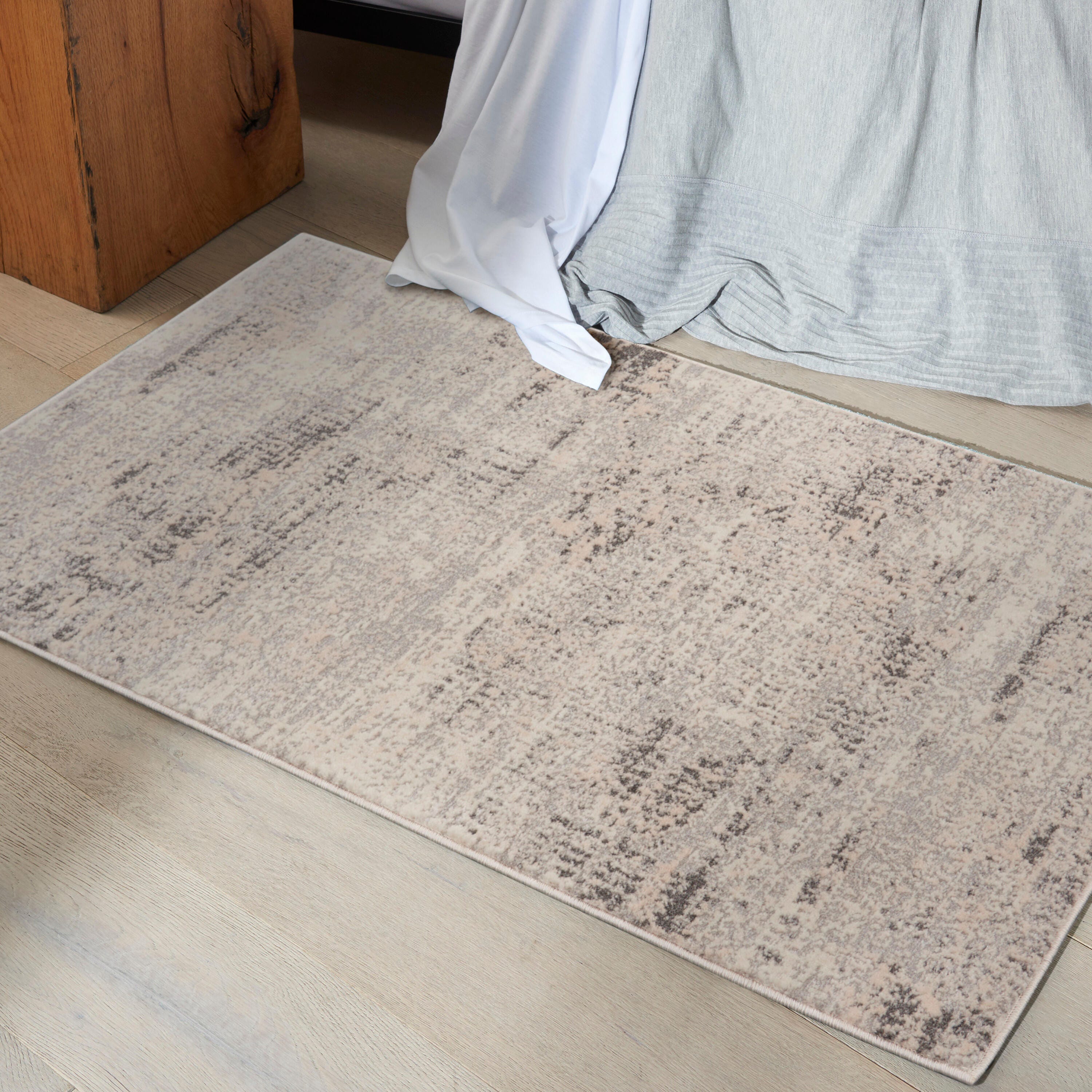 Calvin Klein Rush Textured 2'2" x 3'9" Accent Rug, Ivory/Beige, rollover