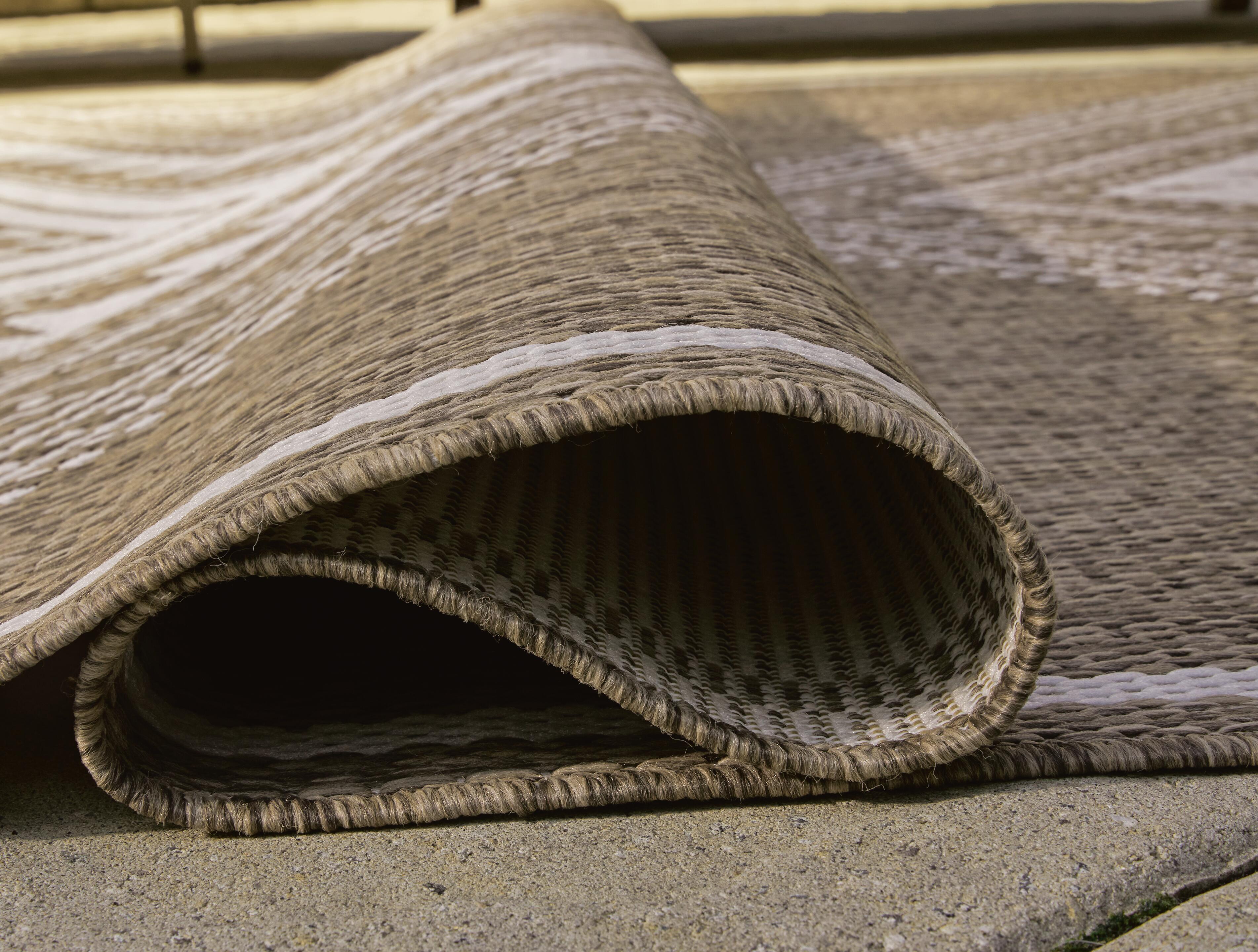 Dunsler 5' x 7' Rug - image 4
