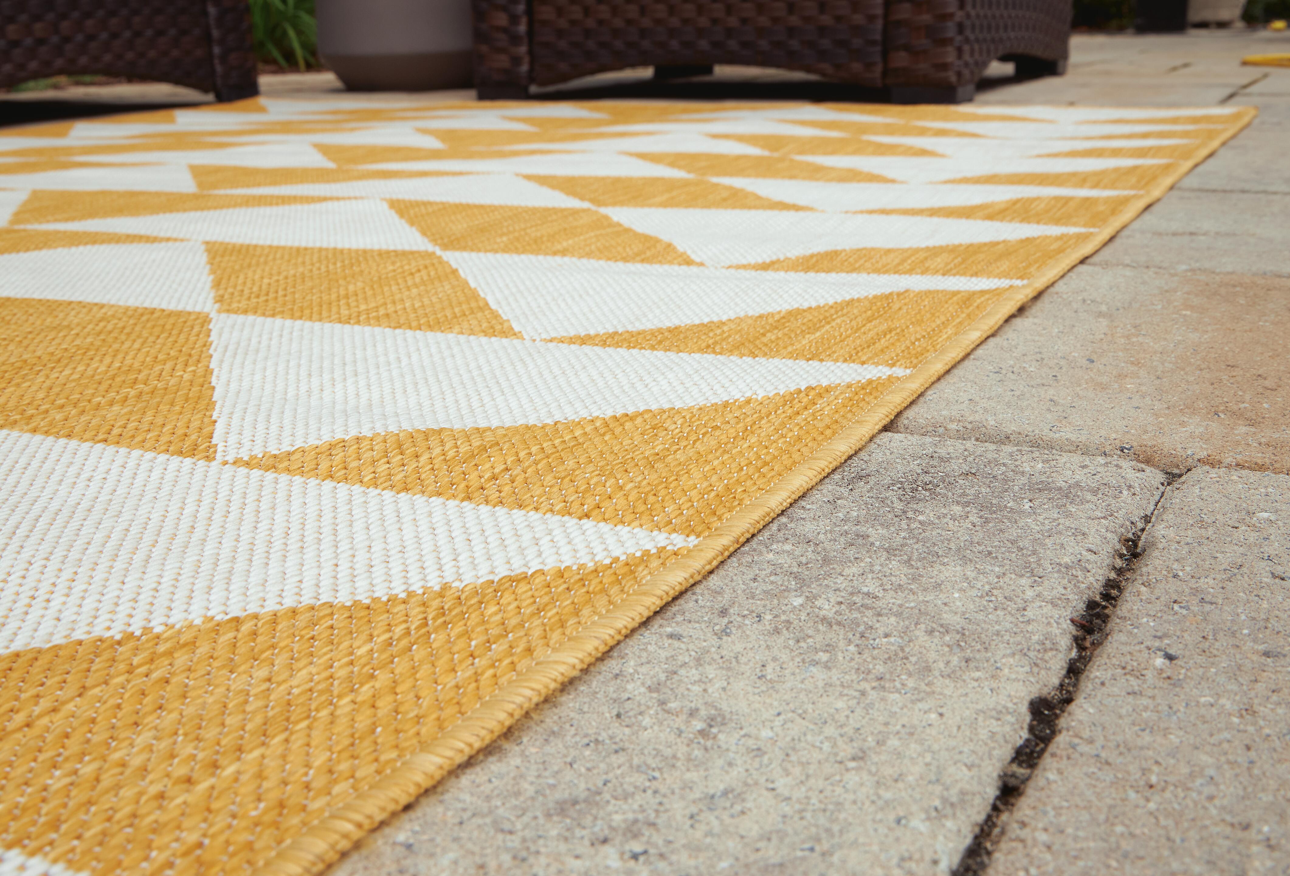 Thomley 8' x 10' Rug - image 3