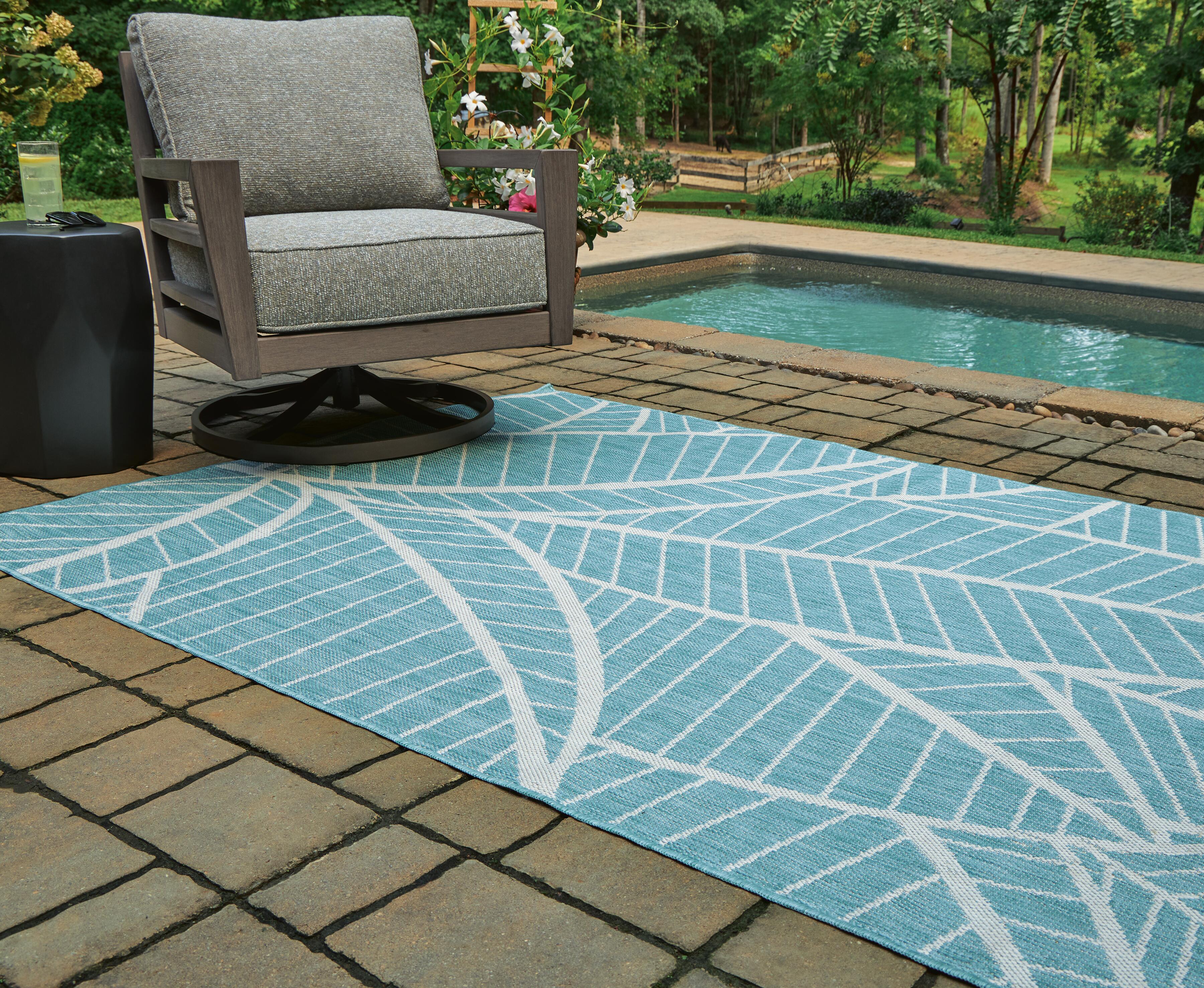 Hulsia 8' x 10' Rug, Ivory/Aqua, rollover