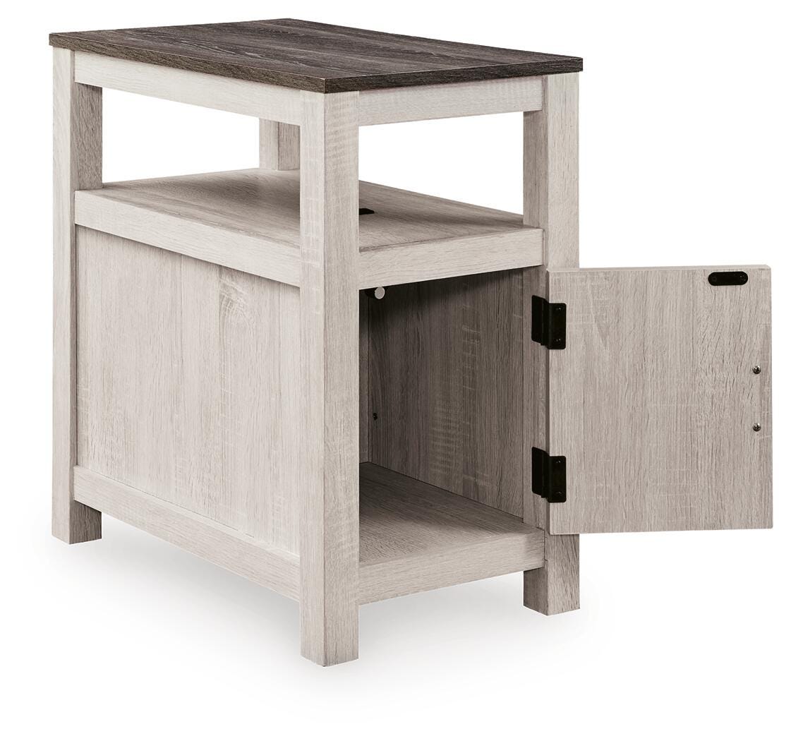 Fendenmore Chairside End Table - image 3