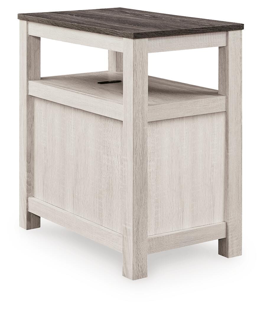 Fendenmore Chairside End Table - image 6