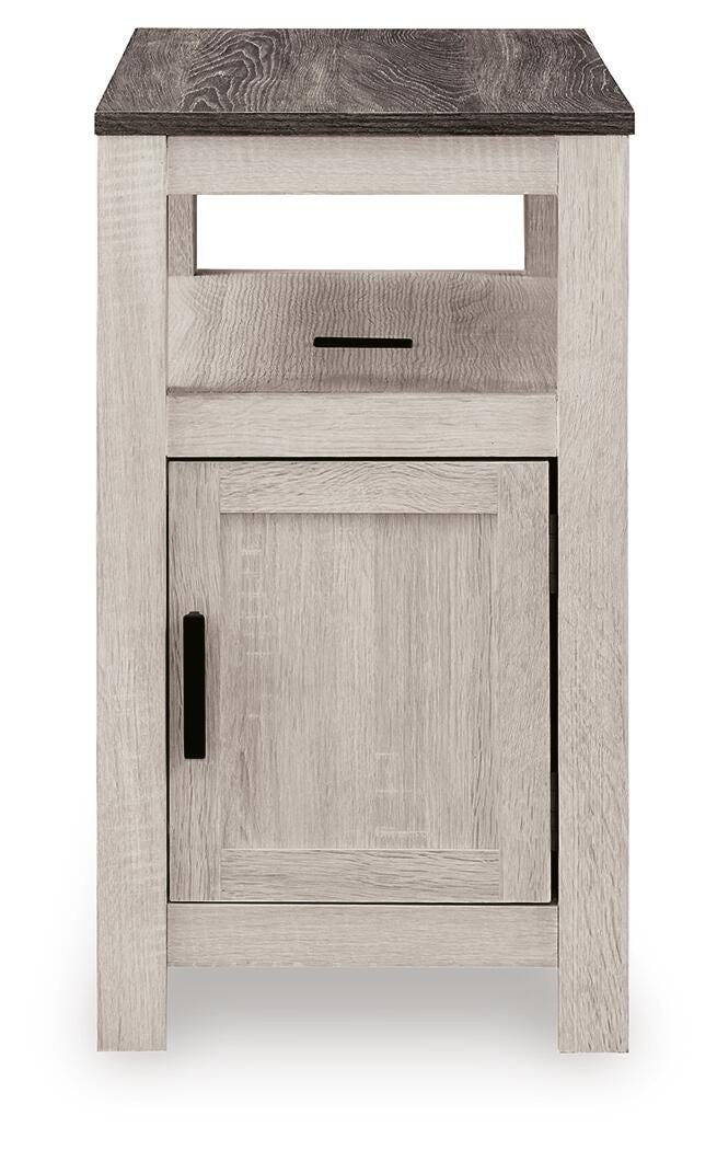 Fendenmore Chairside End Table - image 4
