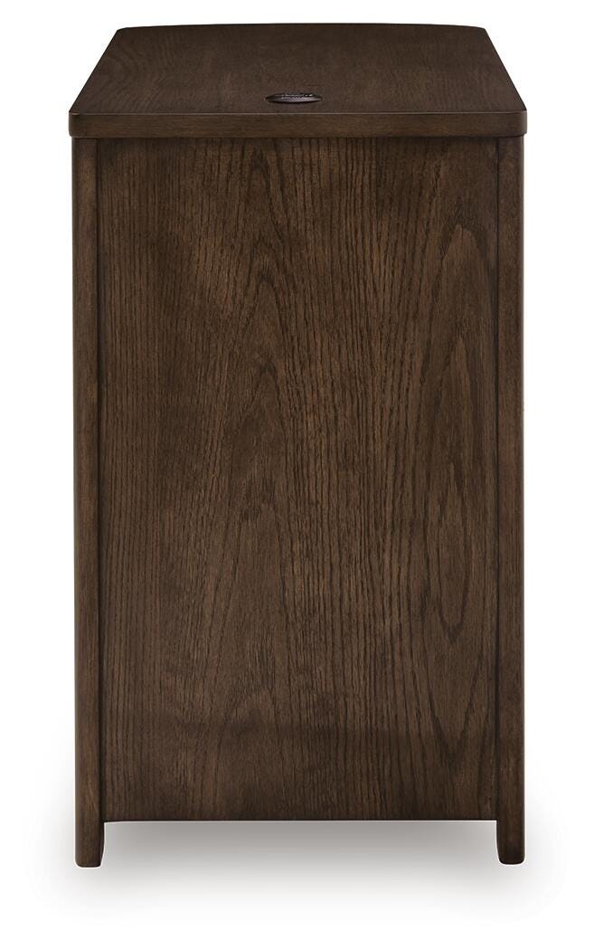 Camdill Chairside End Table - image 6