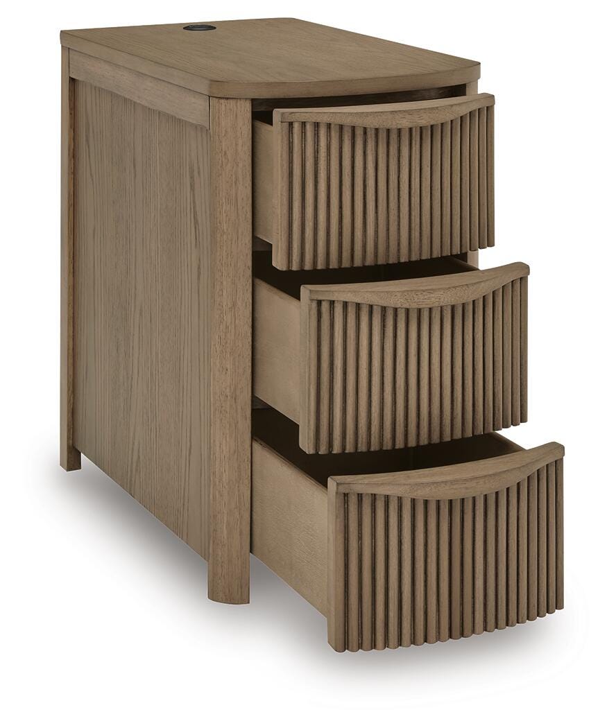 Camdill Chairside End Table - image 3