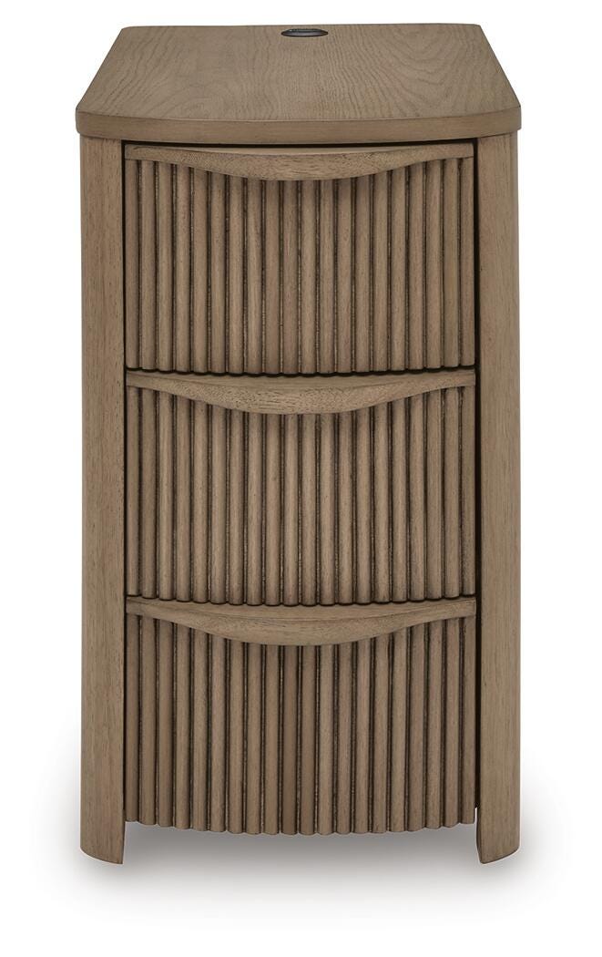 Camdill Chairside End Table - image 4