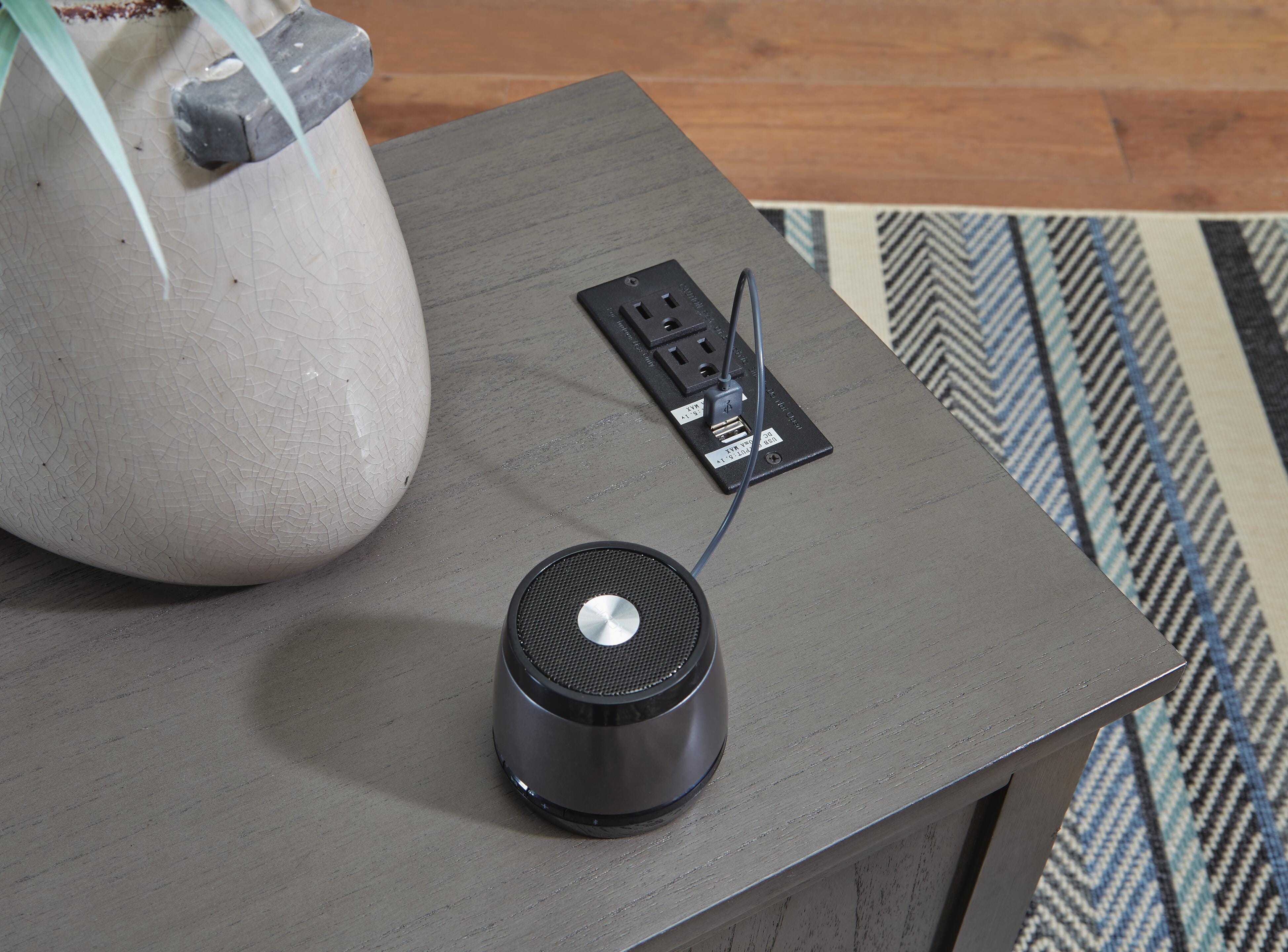 Treytown Chairside End Table - image 9