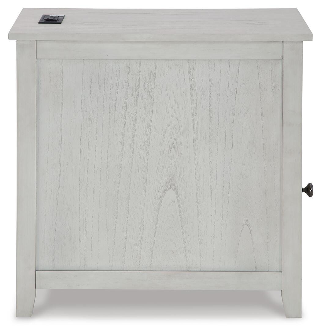 Treytown Chairside End Table - image 5