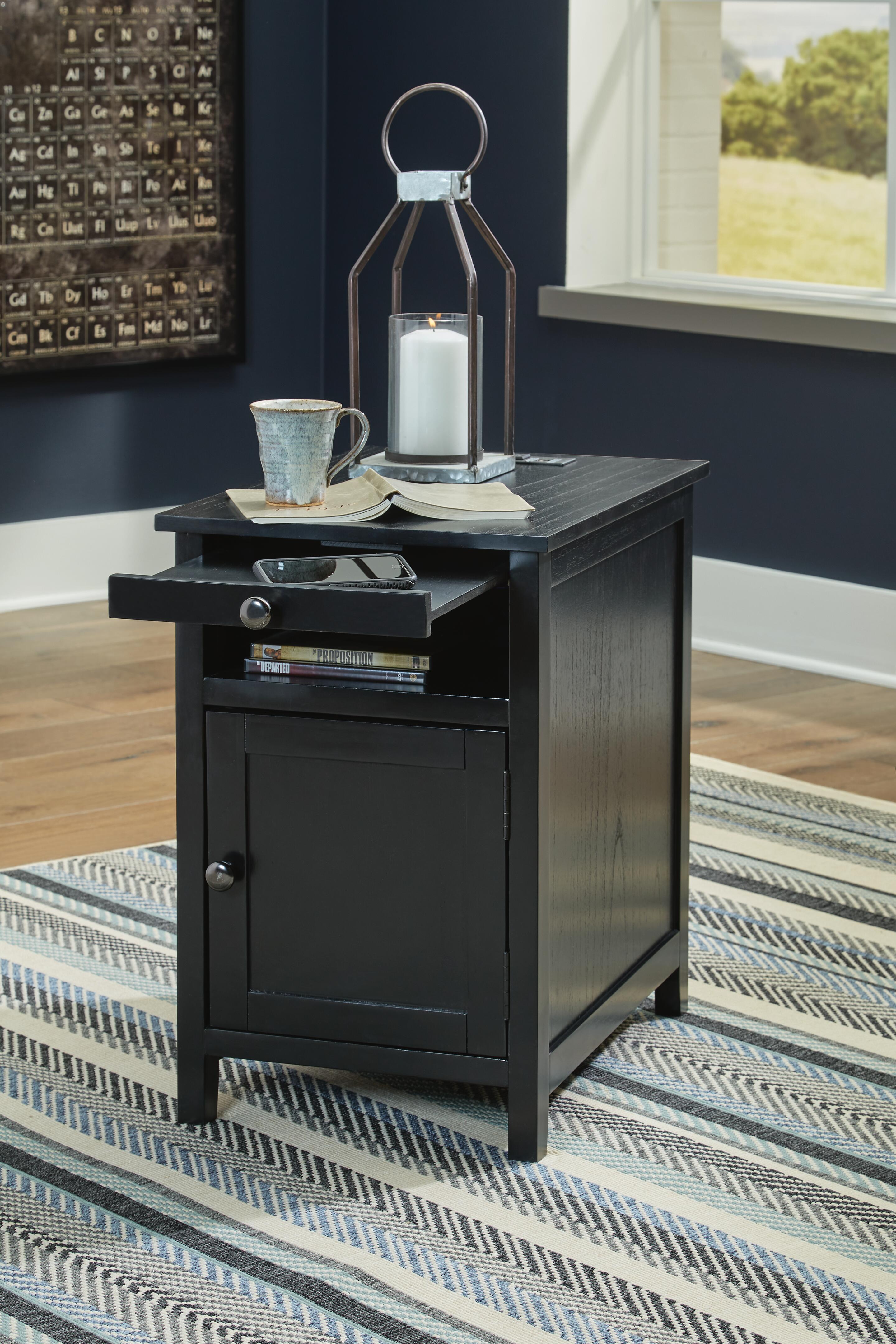 Treytown Chairside End Table - image 7