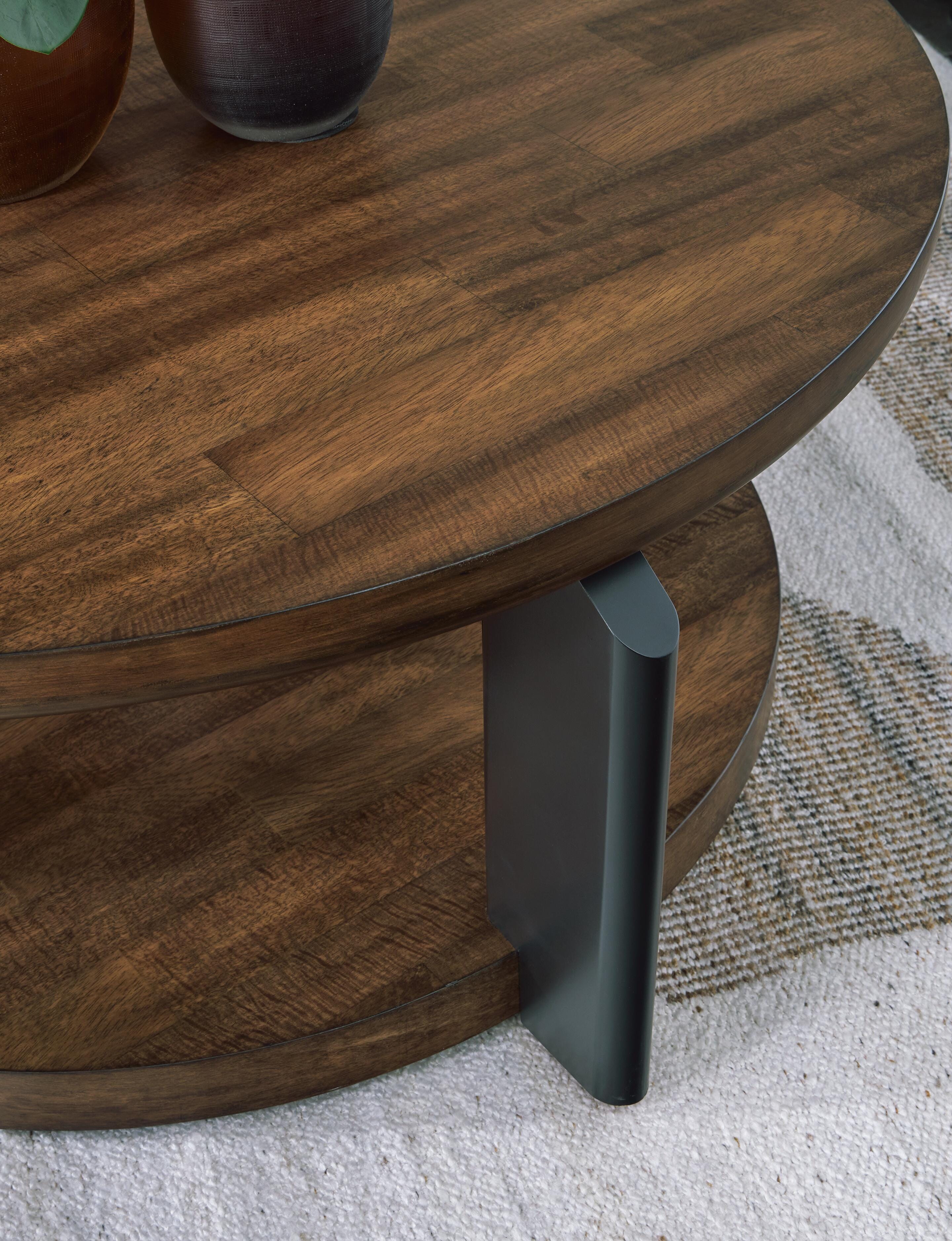Kraeburn Coffee Table - image 6