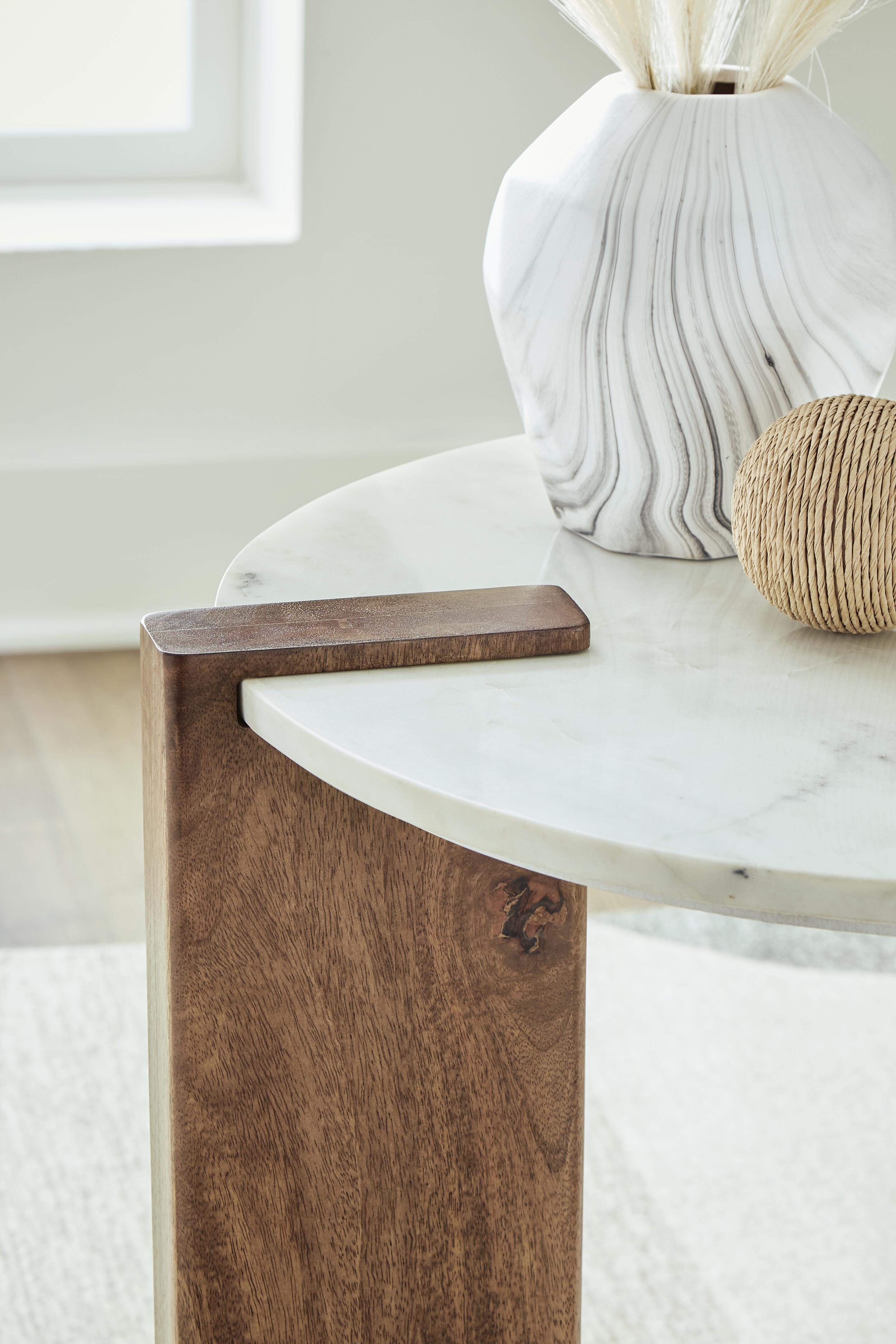 Isanti End Table - image 5