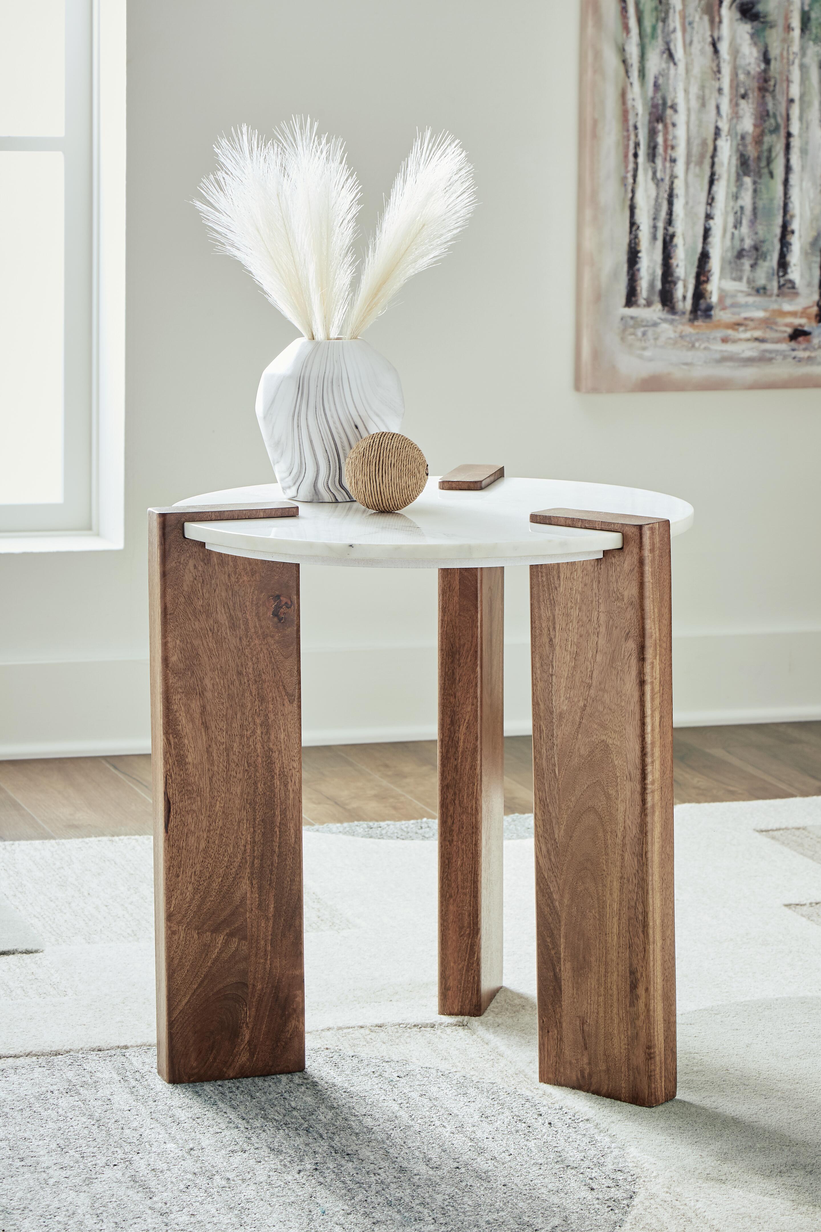 Isanti End Table - image 1