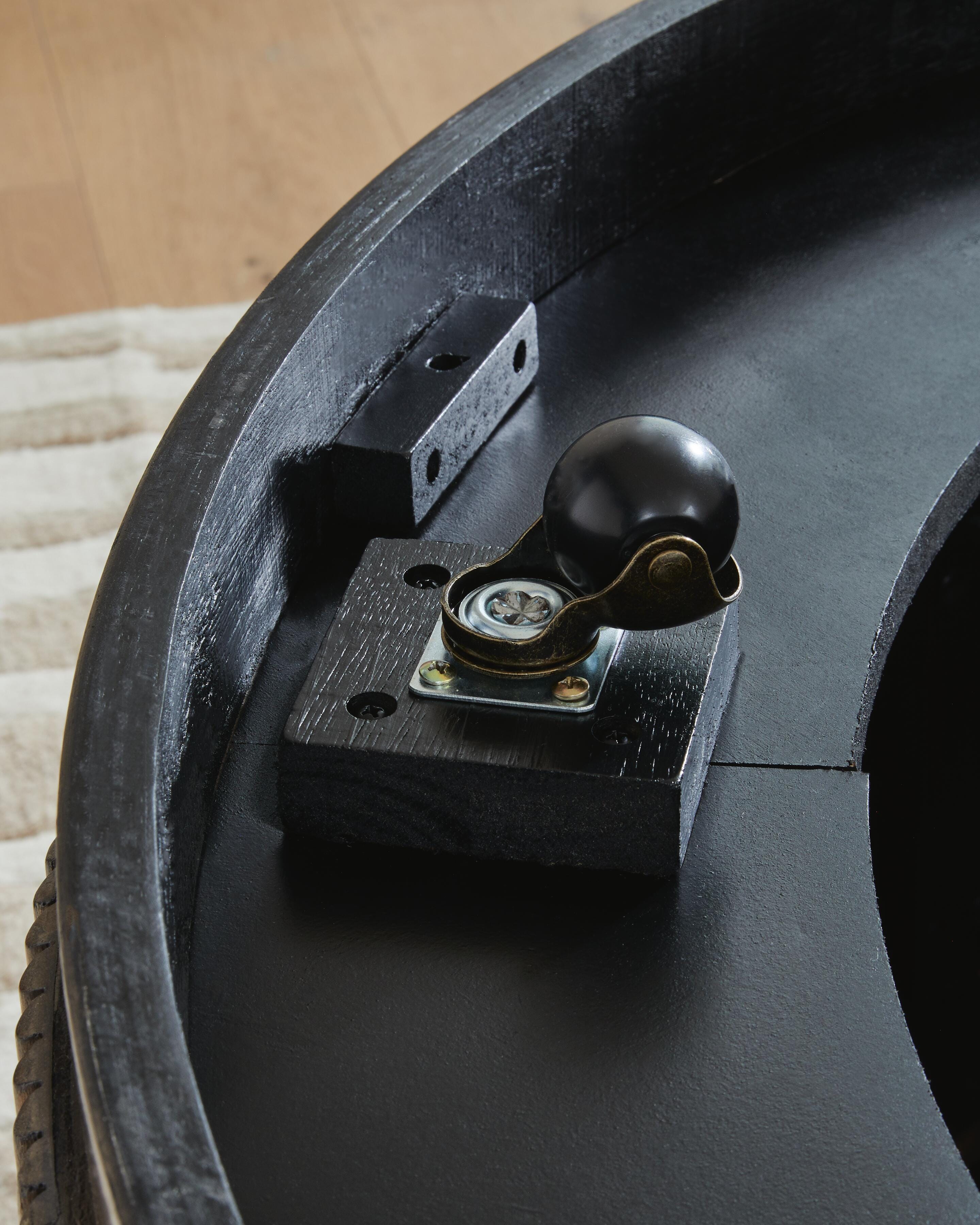 Hadonna Coffee Table - image 5
