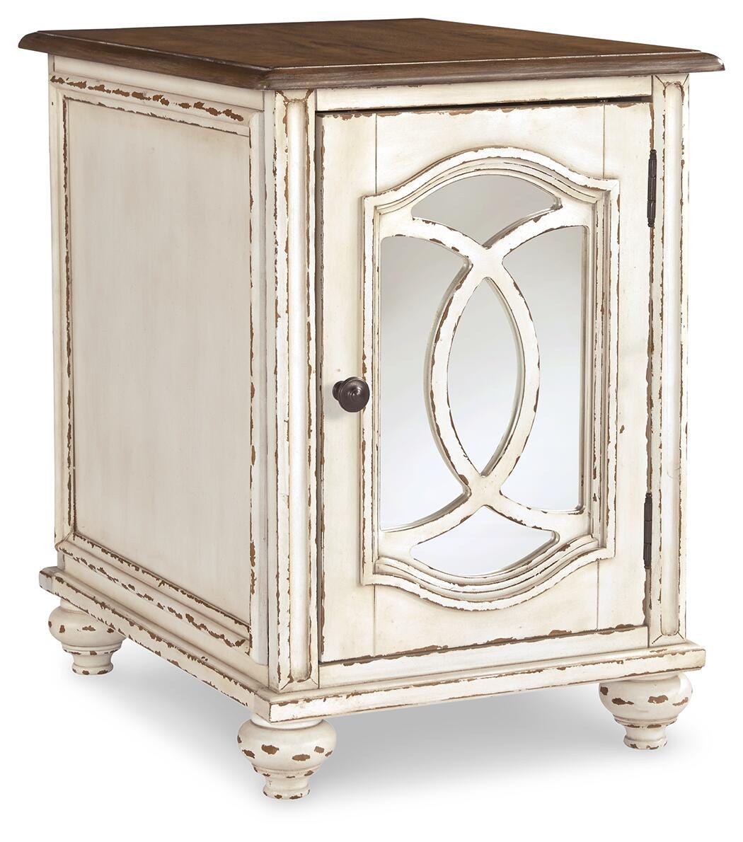 Realyn Chairside End Table - image 2