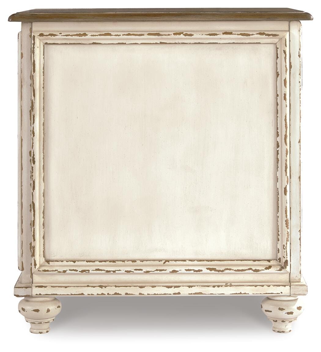 Realyn Chairside End Table - image 6