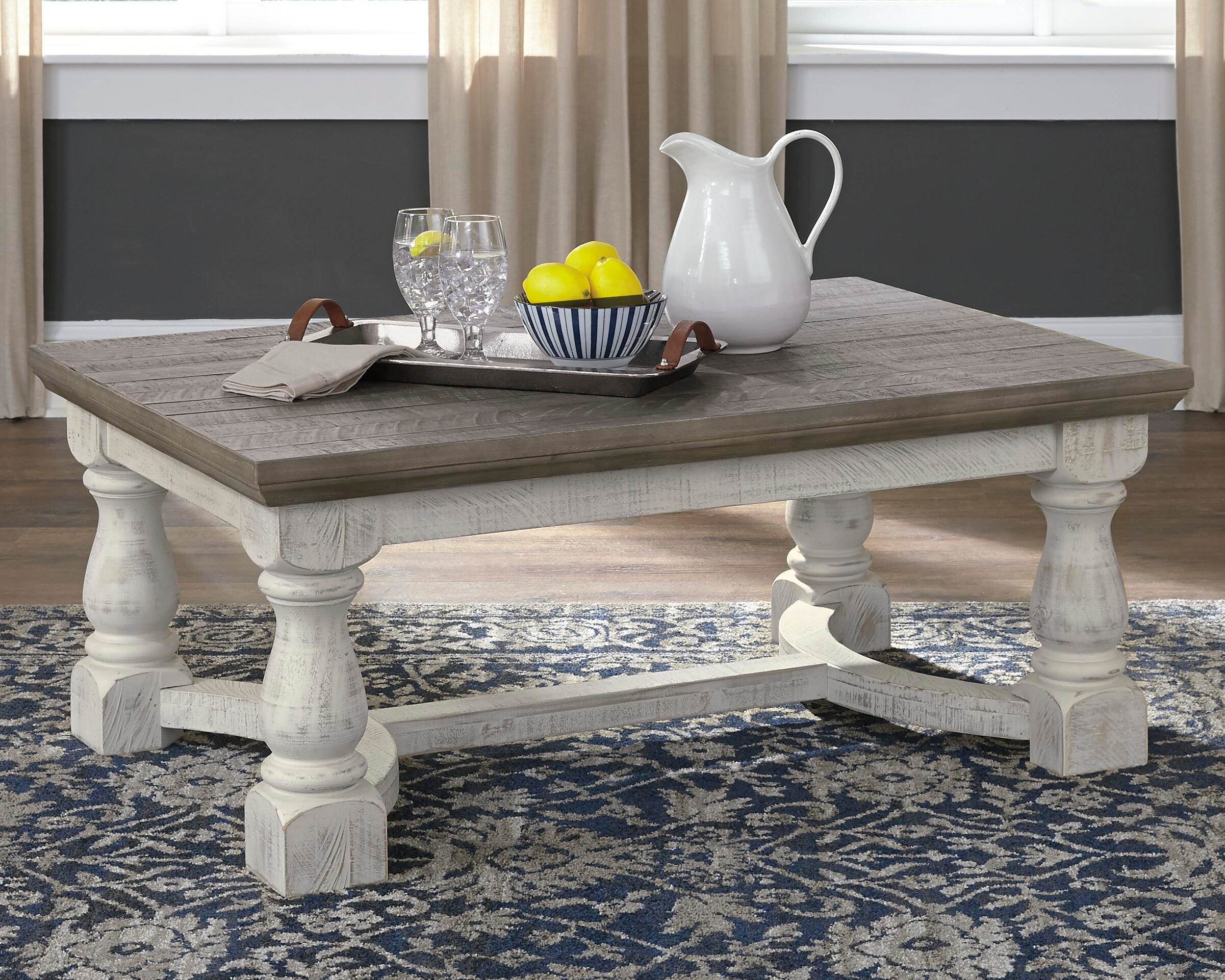ＨＰC8842A 3個セット Havalance Coffee Table with 2 End Tables | Ashley