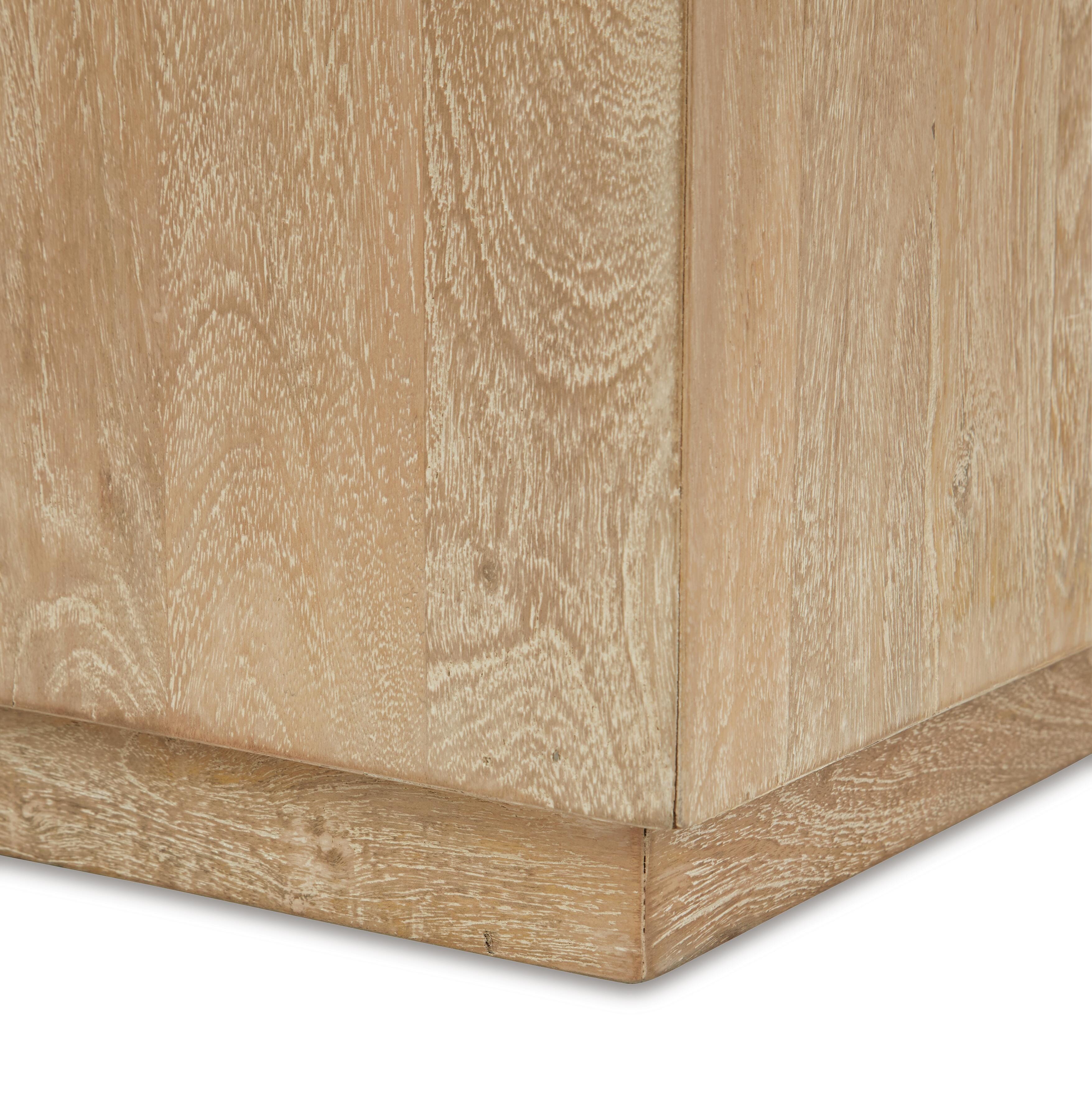 Belenburg Accent Table, , large