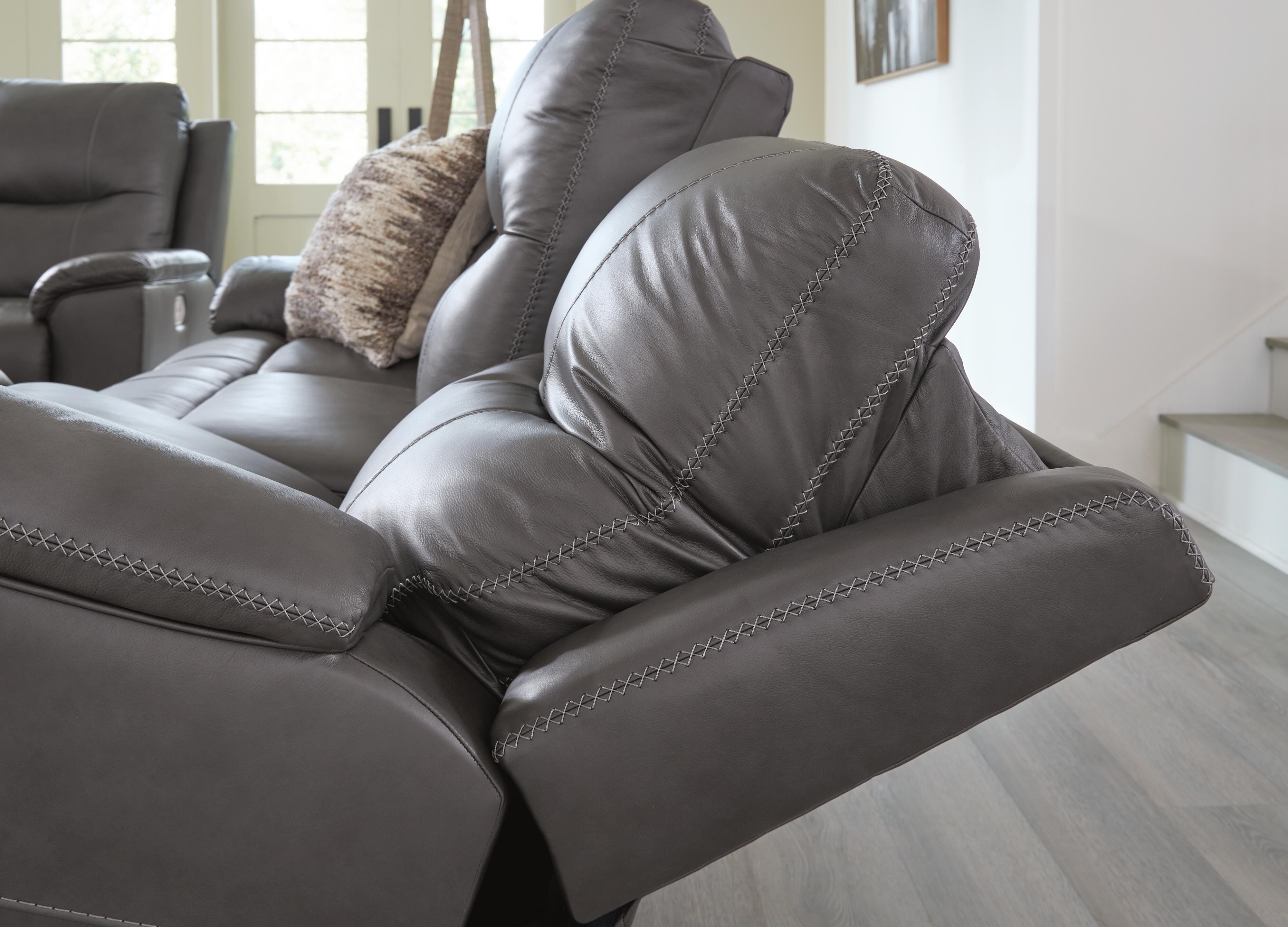 Dearview Dual Power Leather Reclining Sofa | Ashley