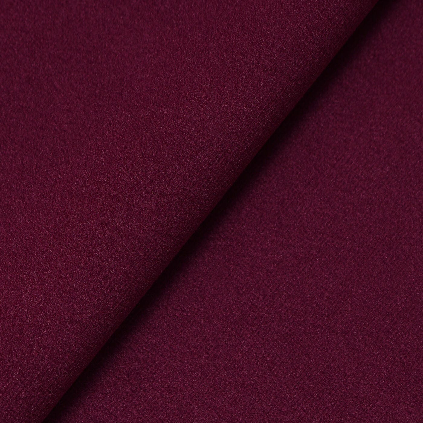 Swatch color Burgundy 