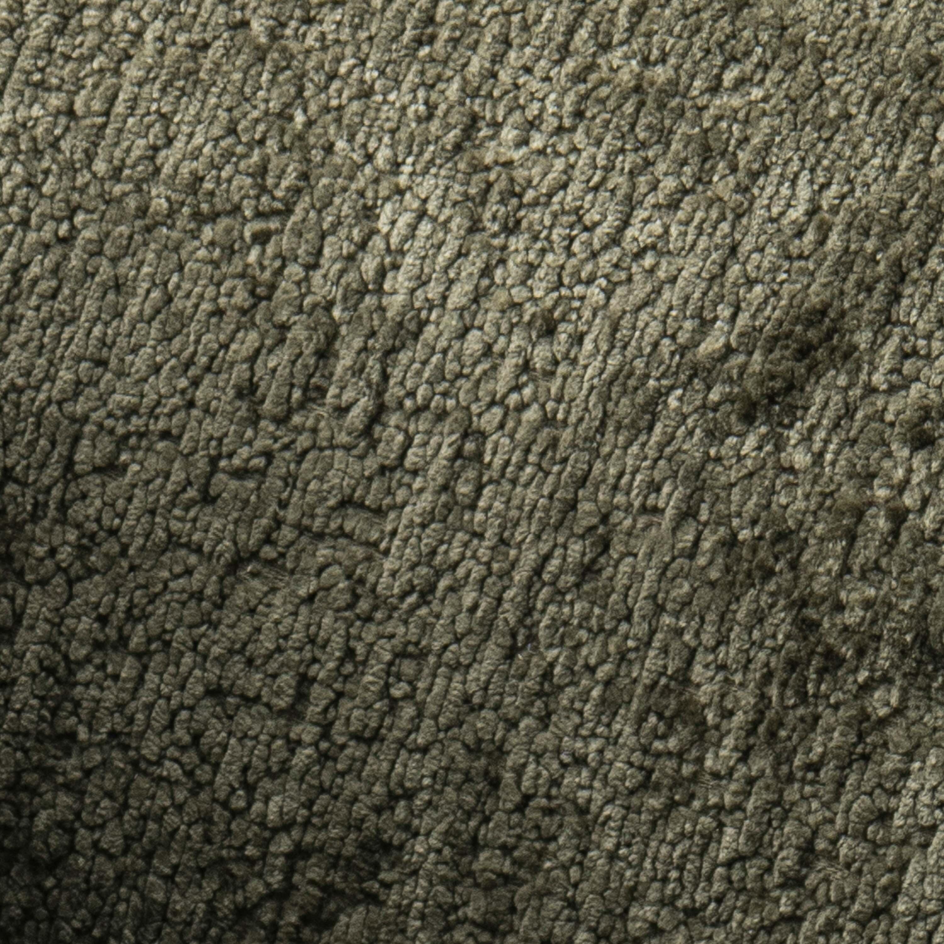 Swatch color Olive Green , product with this swatch is currently selected