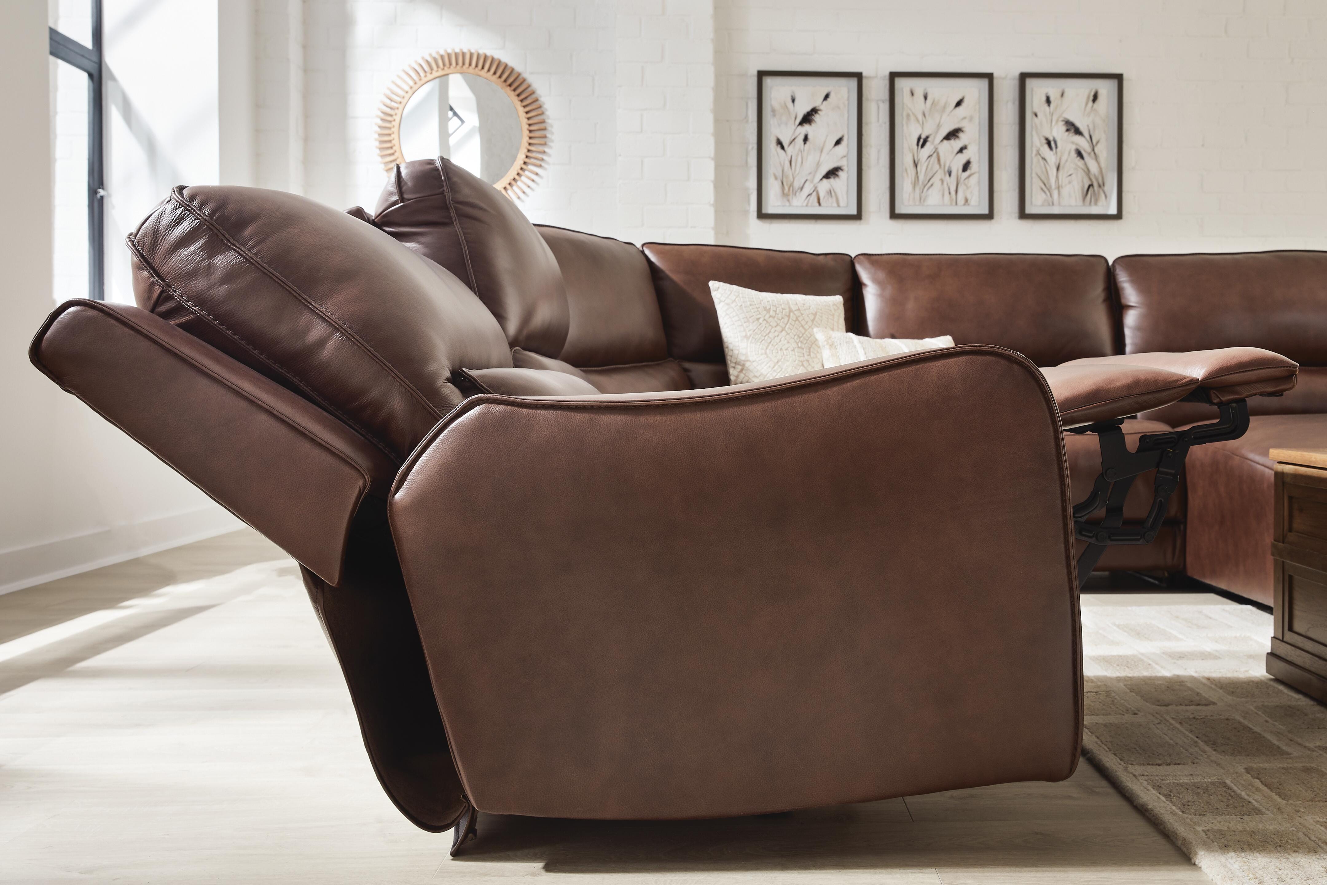 Seccional reclinable Silverbrooke de 7 piezas con chaise longue y consolas de almacenamiento - image 4