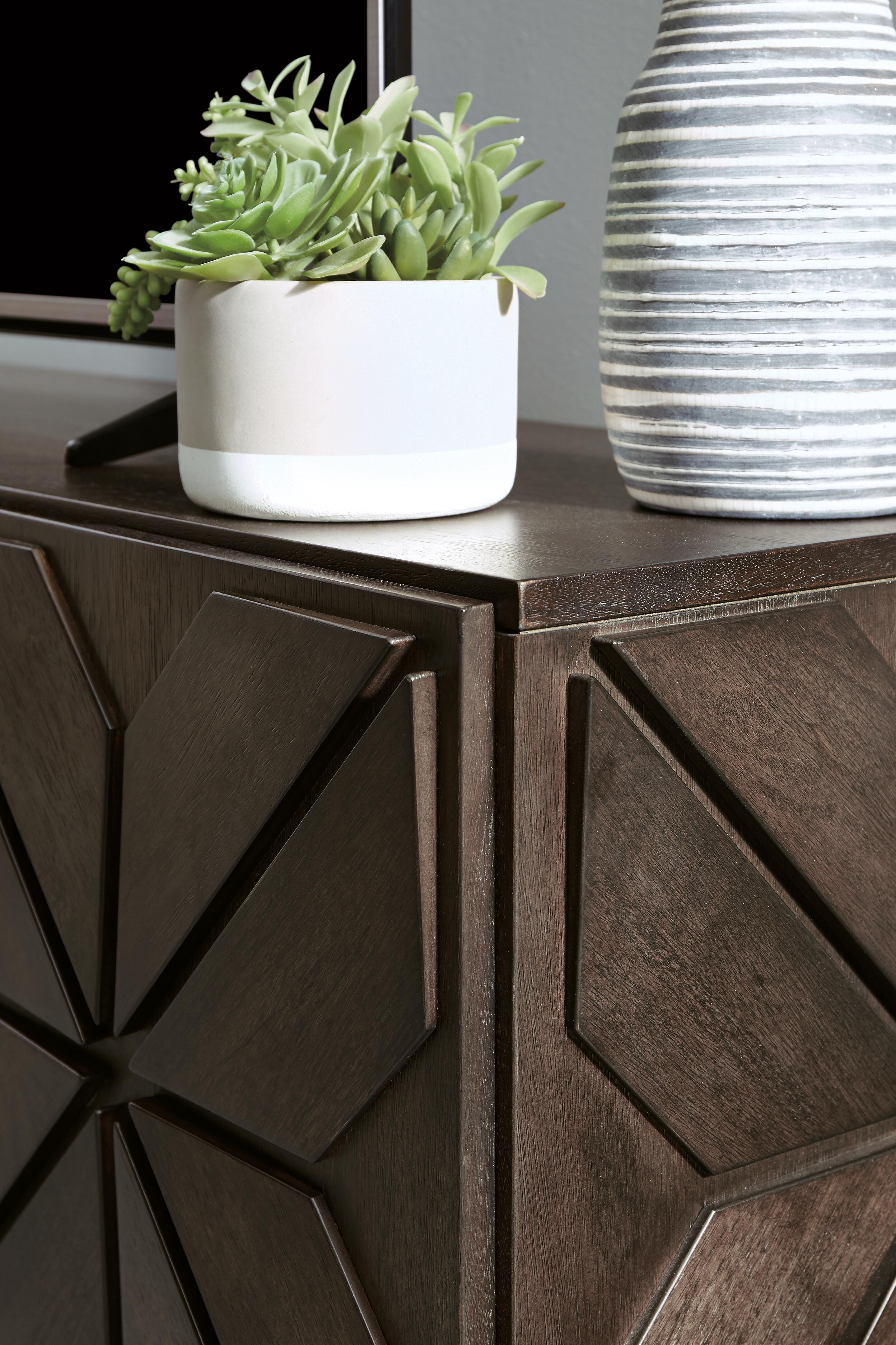 Chasinfield 72" TV Stand - image 6